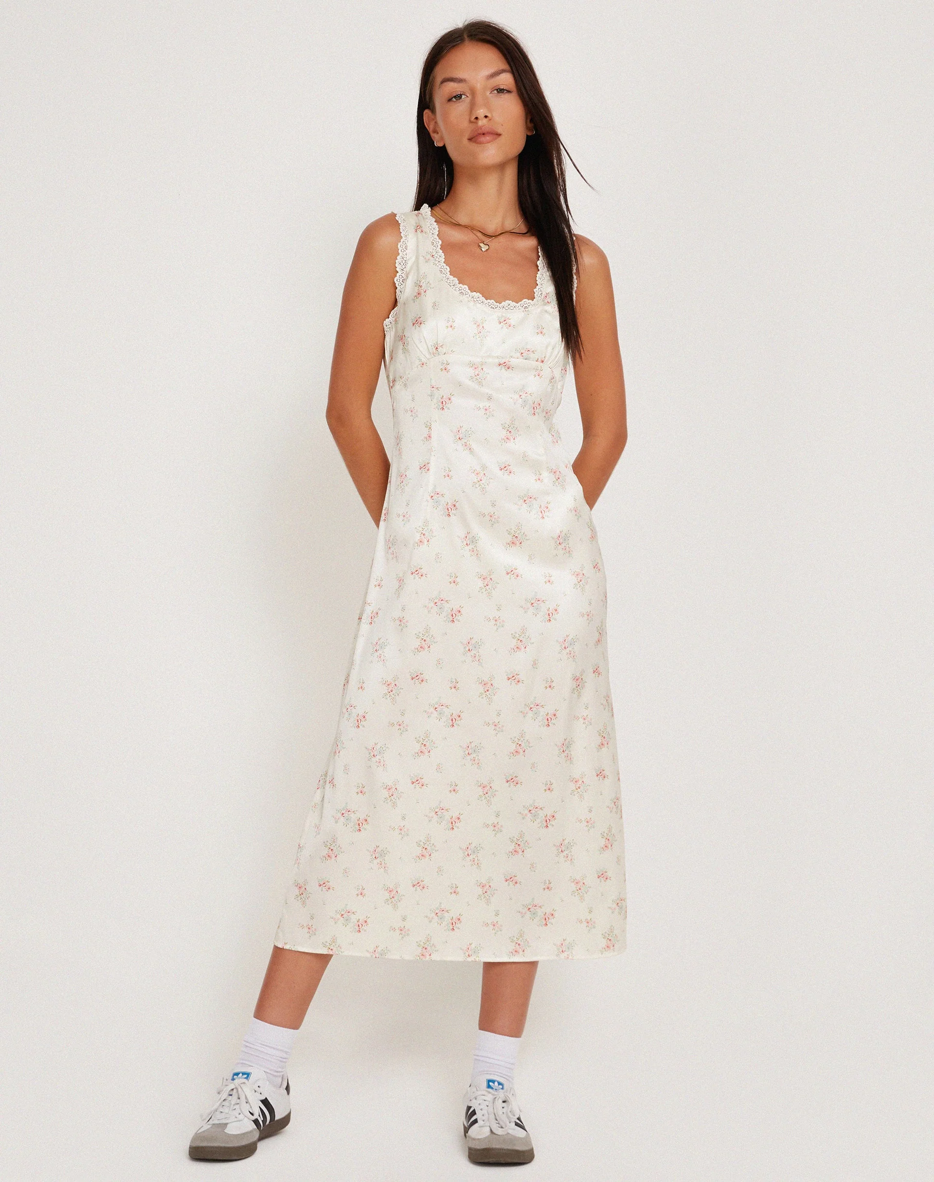 Jinora Midikleid aus Satin Vintage Rosengirlande - Image 6