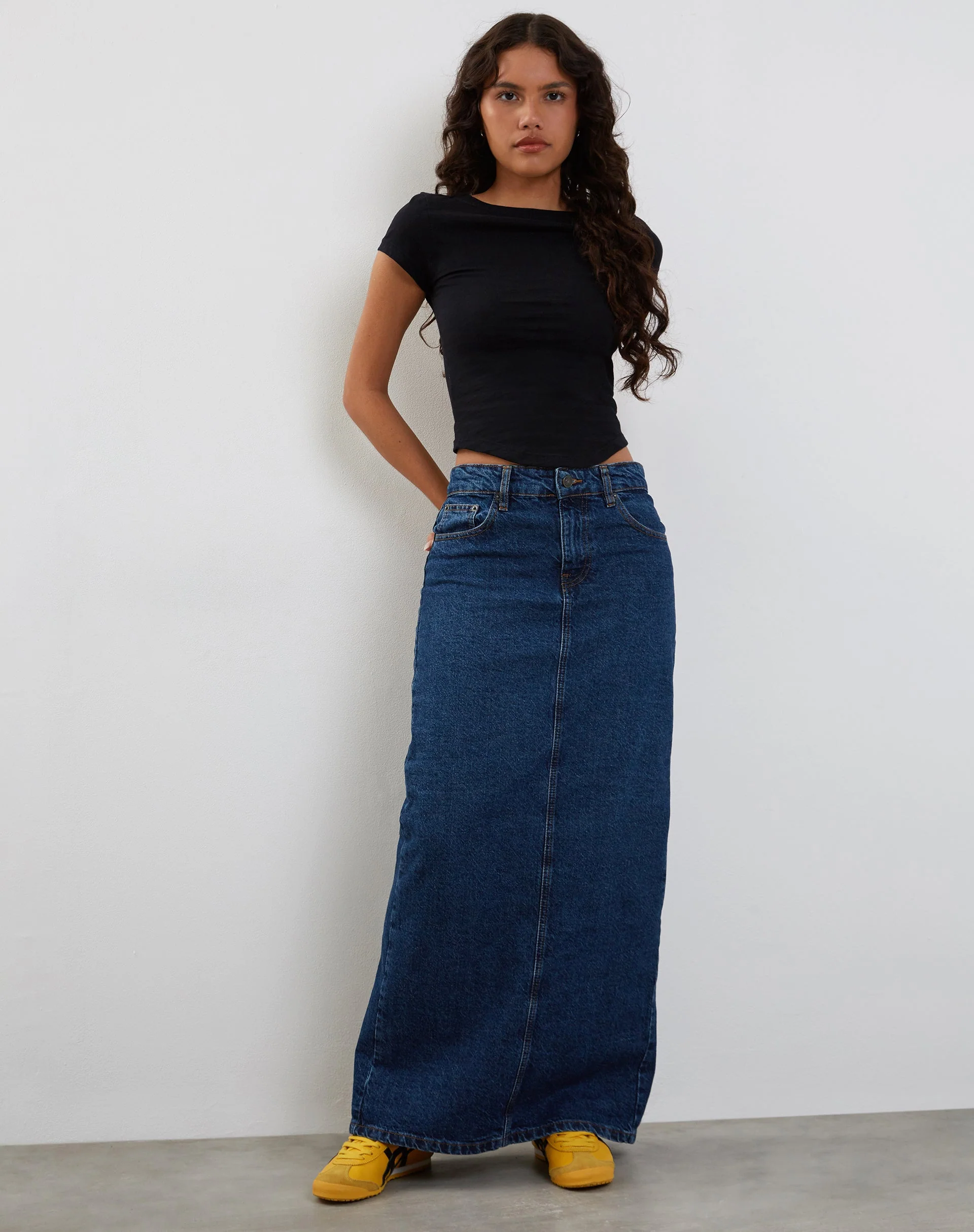 Jojes Jersey Tee in Schwarz - Image 3