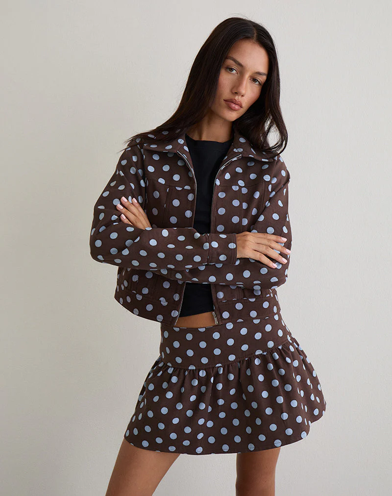 Jolea Plissee-Minirock in Mono Polka Brown - Image 4