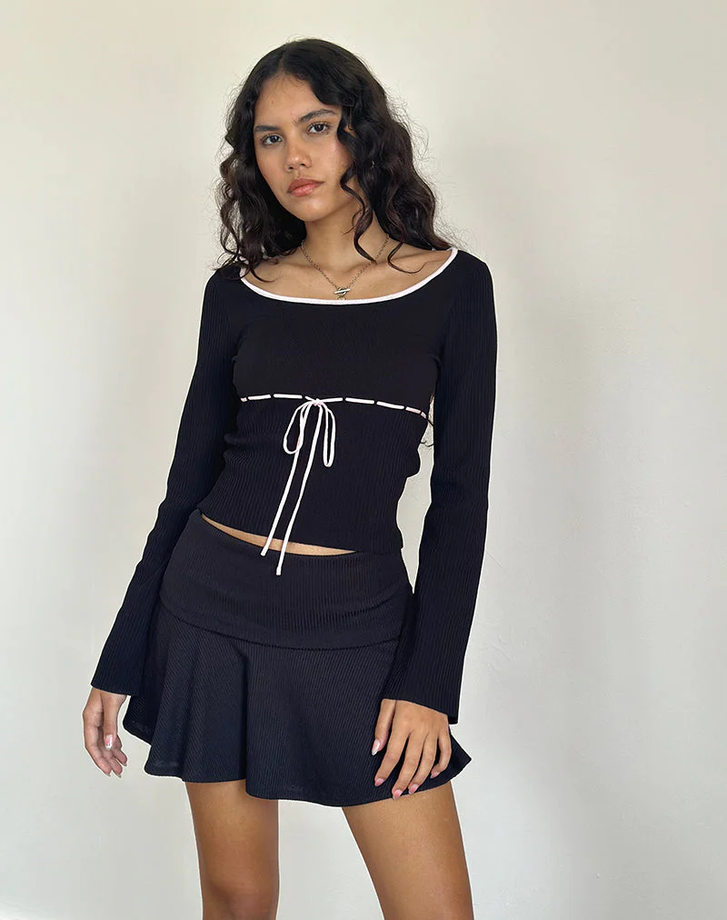Juhye-Strickoberteil in Schwarz mit rosa Einfassung