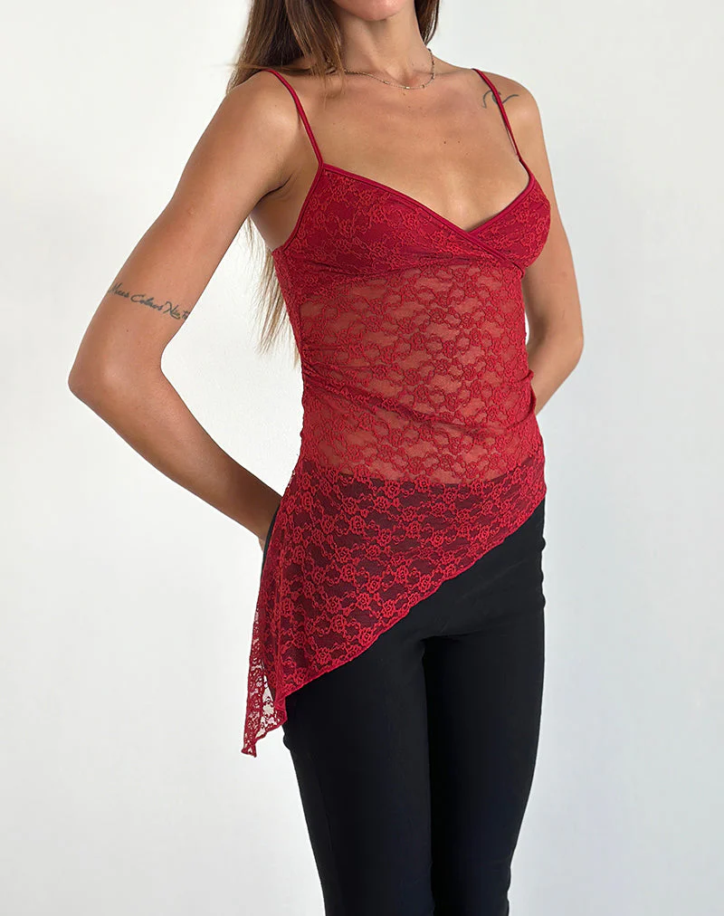 Kacha Asymmetrisches Cami-Top aus roter Mari-Spitze