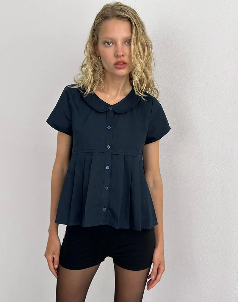 Kaelis Faltenbluse aus Popeline Dunkelmarine - Image 5