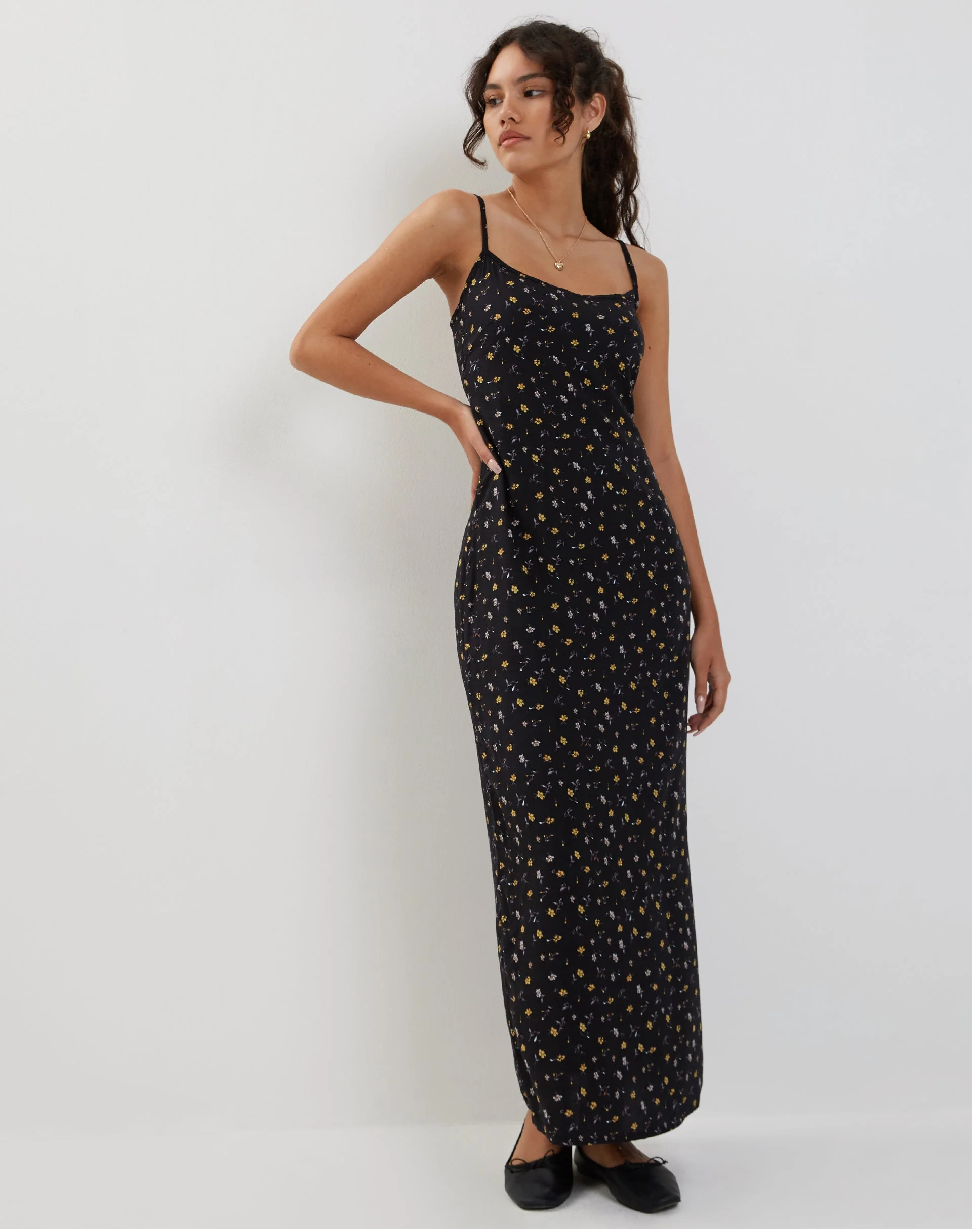 Kafka Maxikleid in Pretty Petal Schwarz