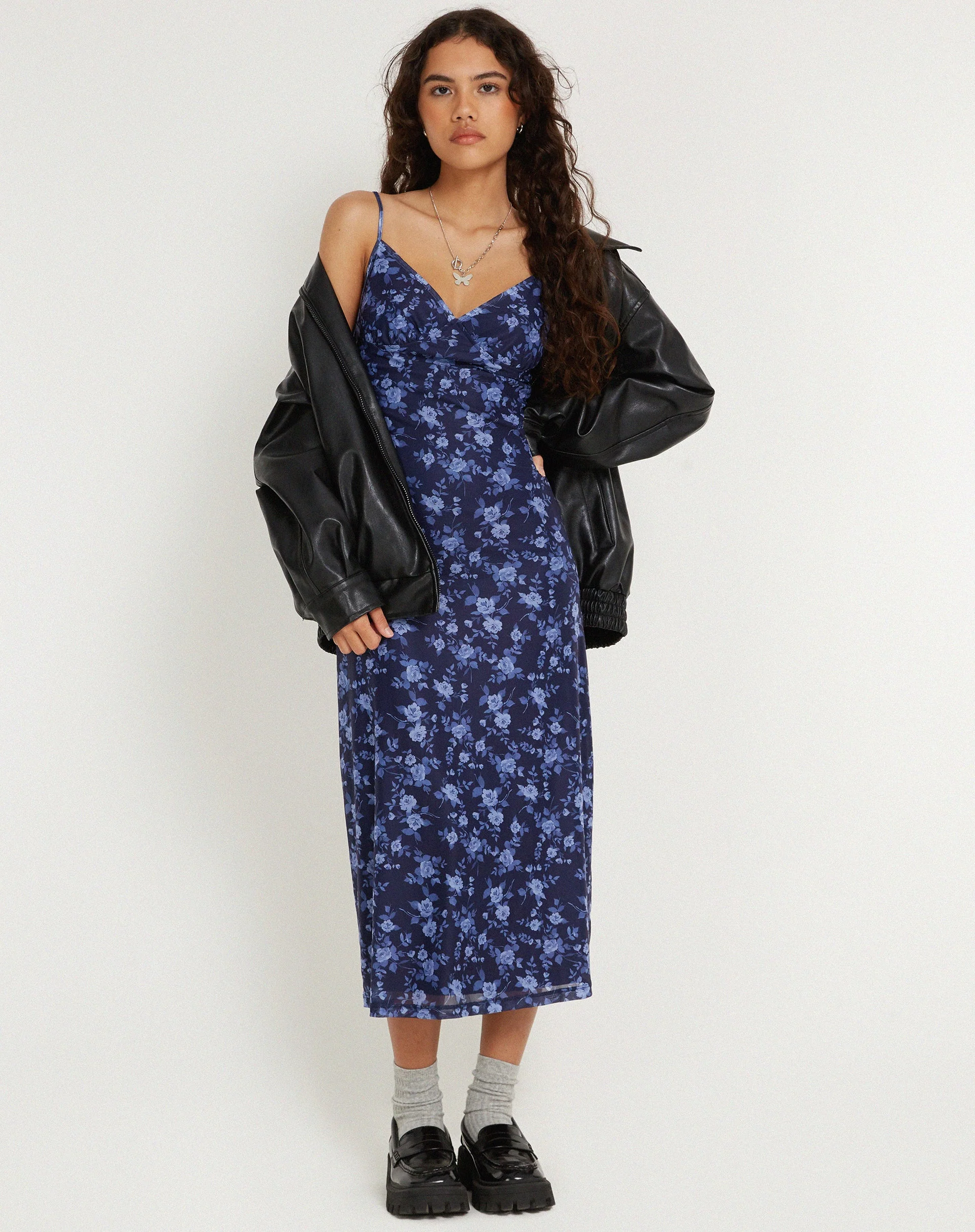 Kalana Bedrucktes Midikleid in Pretty Floral Navy - Image 2