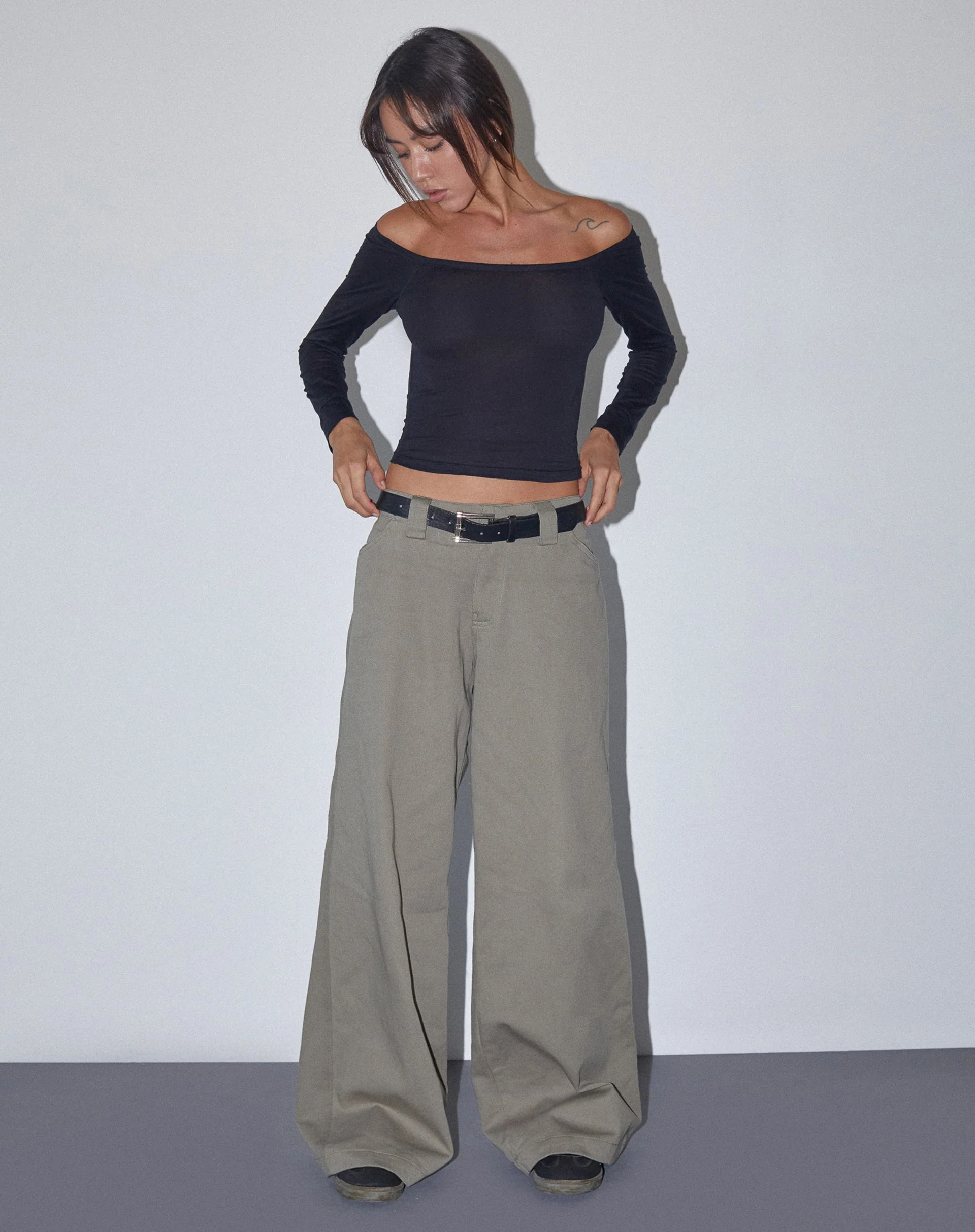 Kaomy Hose mit weitem Bein in Schiefergrün