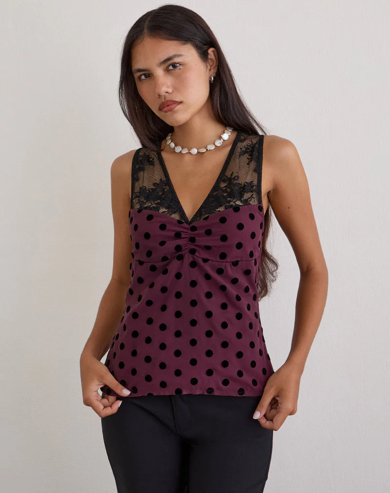 Kasia V-Ausschnitt-Oberteil in Vintage Polka Maroon - Image 3