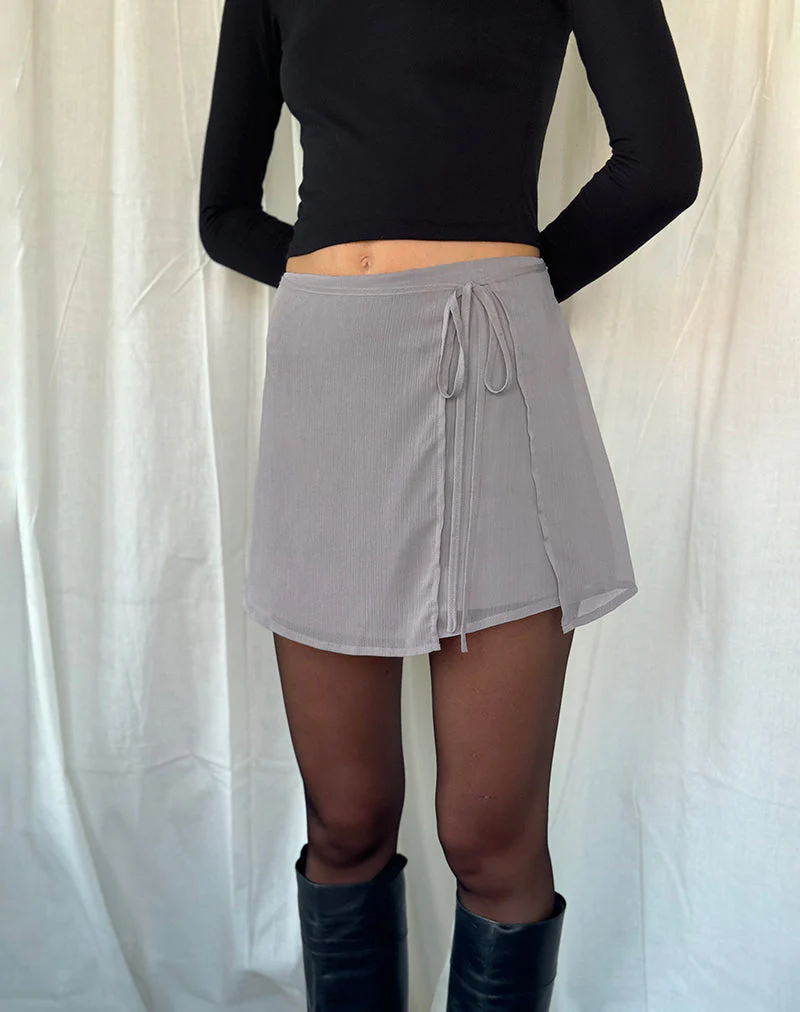 Keira Mini-Wickelrock aus Chiffon in Fliedergrau