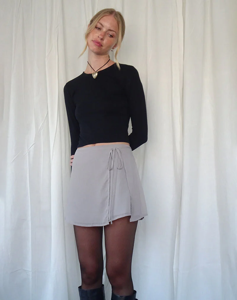 Keira Mini-Wickelrock aus Chiffon in Fliedergrau - Image 2