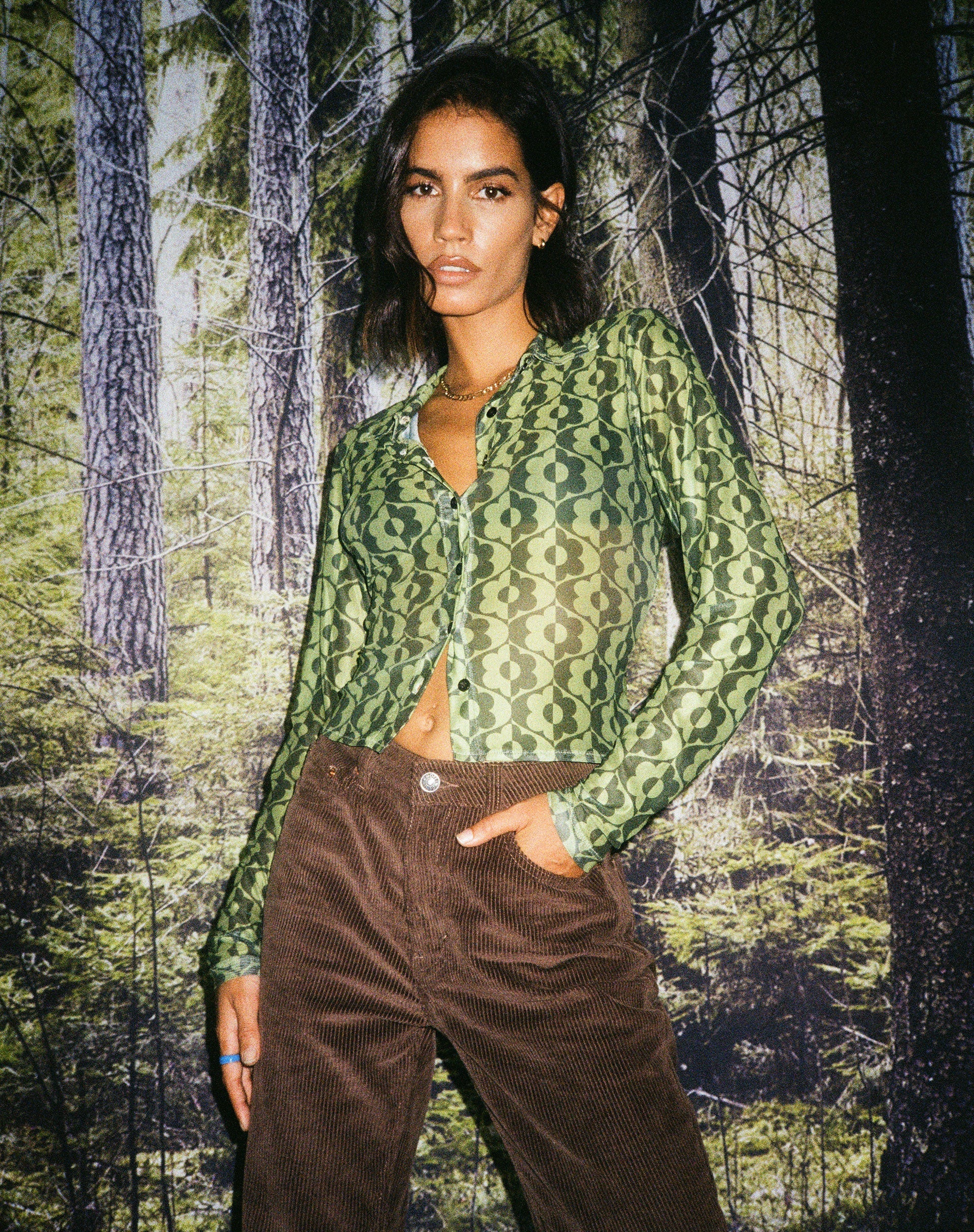Kelly Cropped Shirt in gewelltem Daisy Green - Image 2
