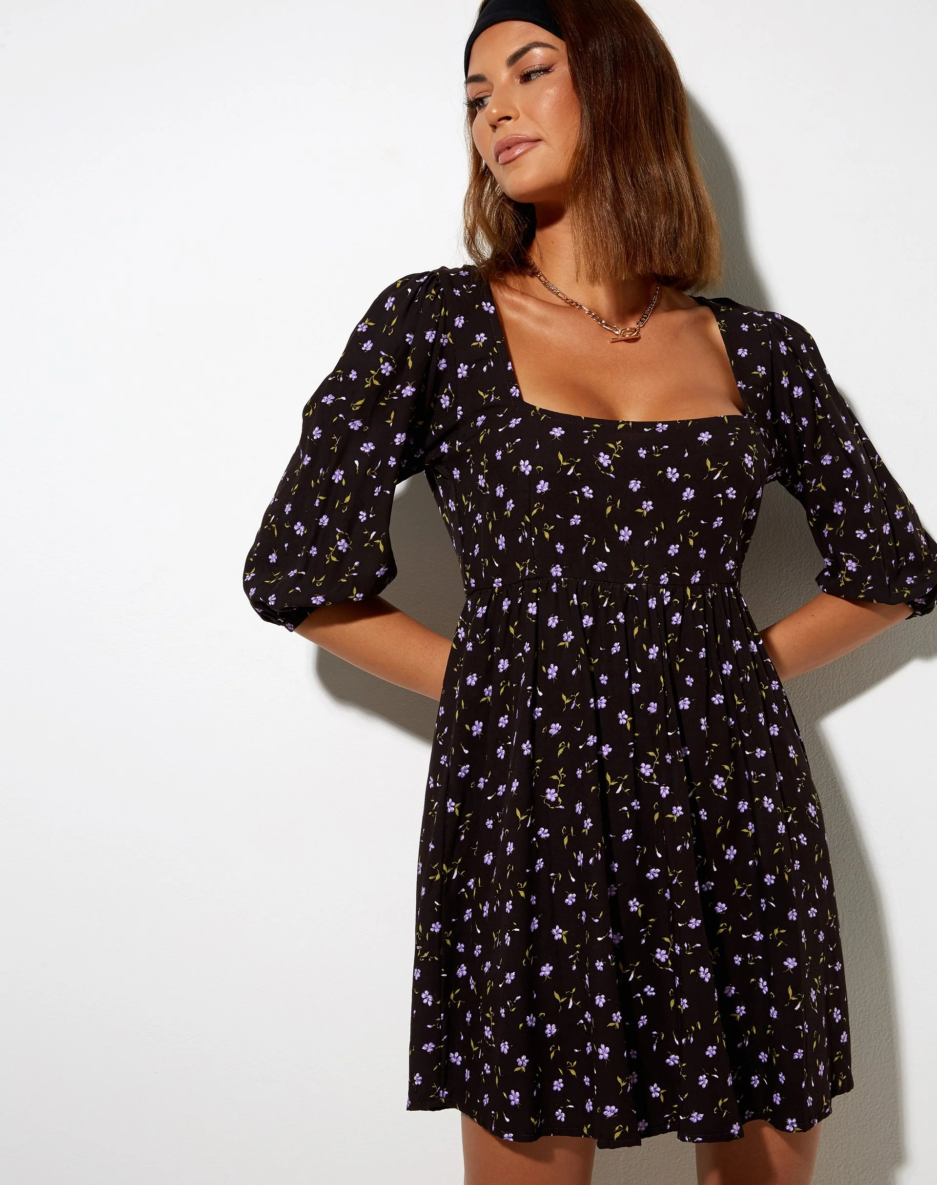 Kezie Skaterkleid in Pretty Petal Kaffee und Lila - Image 3
