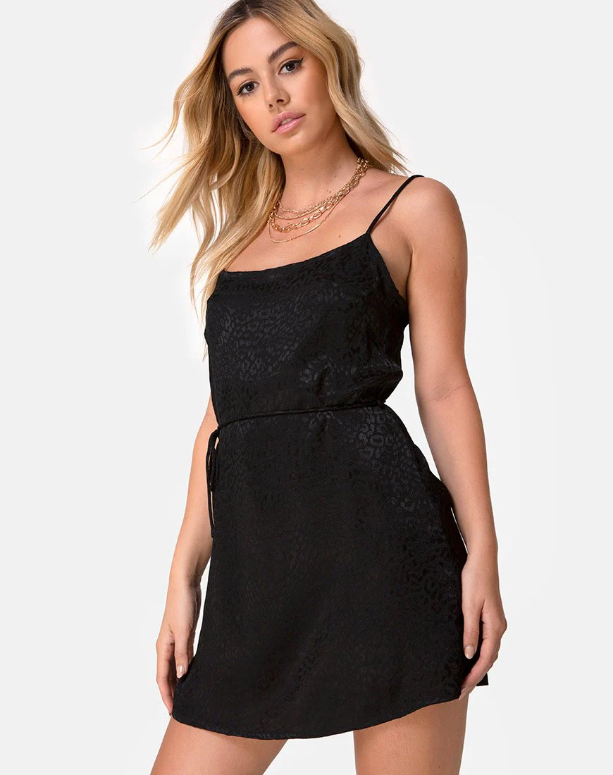 Kinley Kleid aus Satin Gepard Schwarz