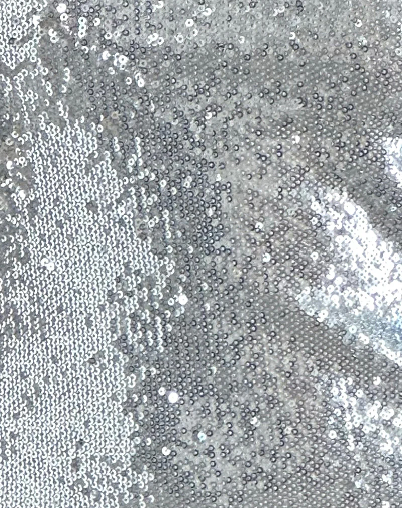 Kosile Cami Top in Mini Pailletten Silber Chrom - Image 6