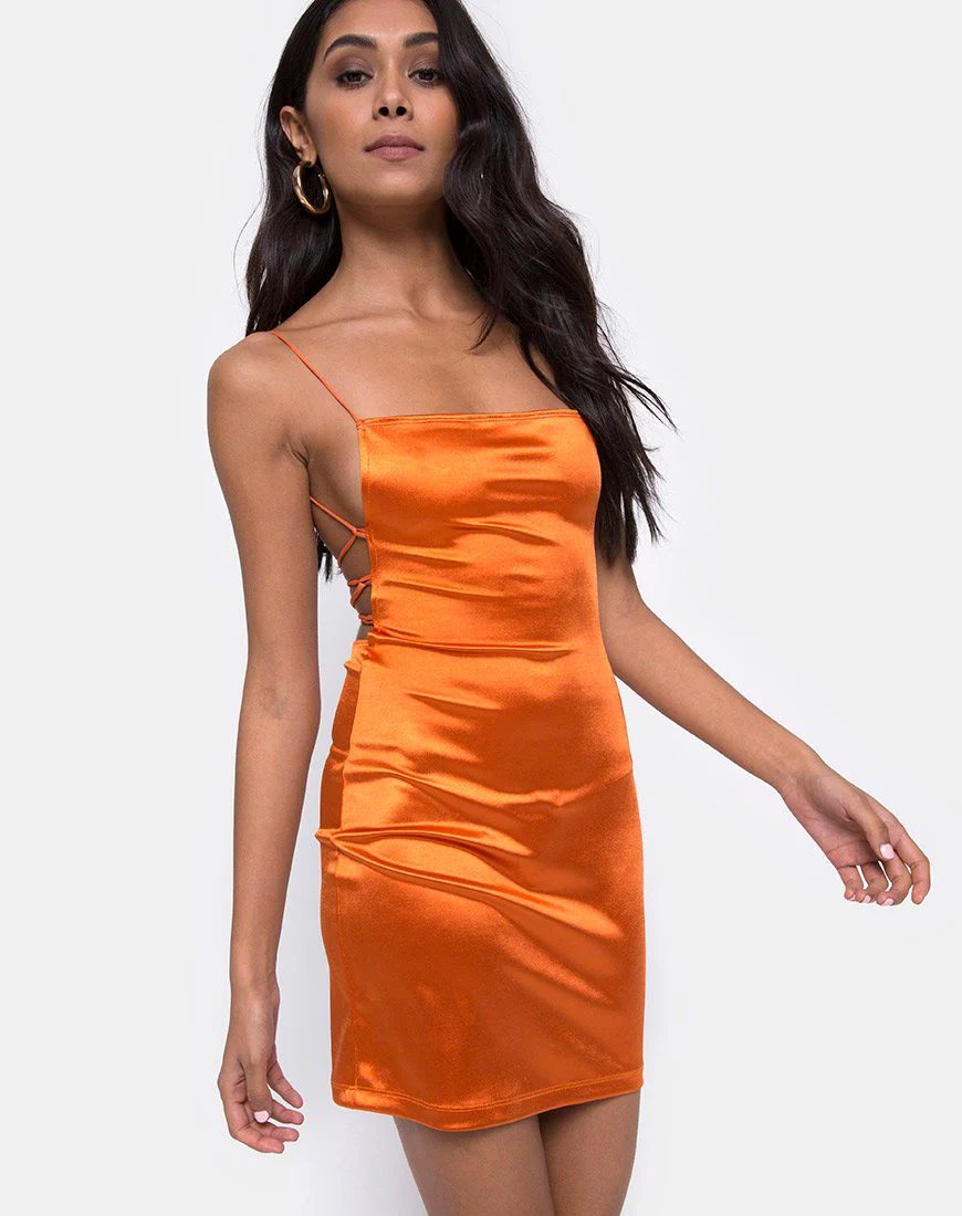 Kozue Minikleid aus Satin Salzkaramell - Image 2