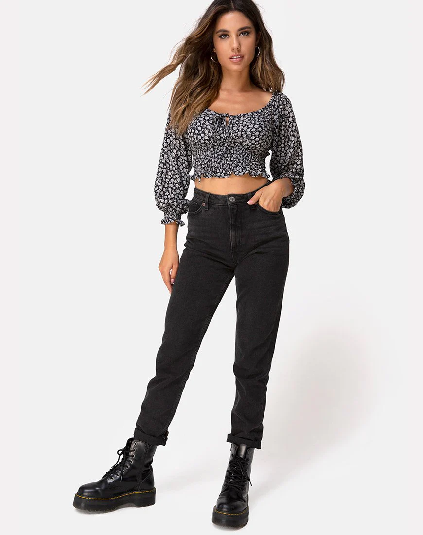 Lancer Crop Top in Ditsy Rose Schwarz - Image 3