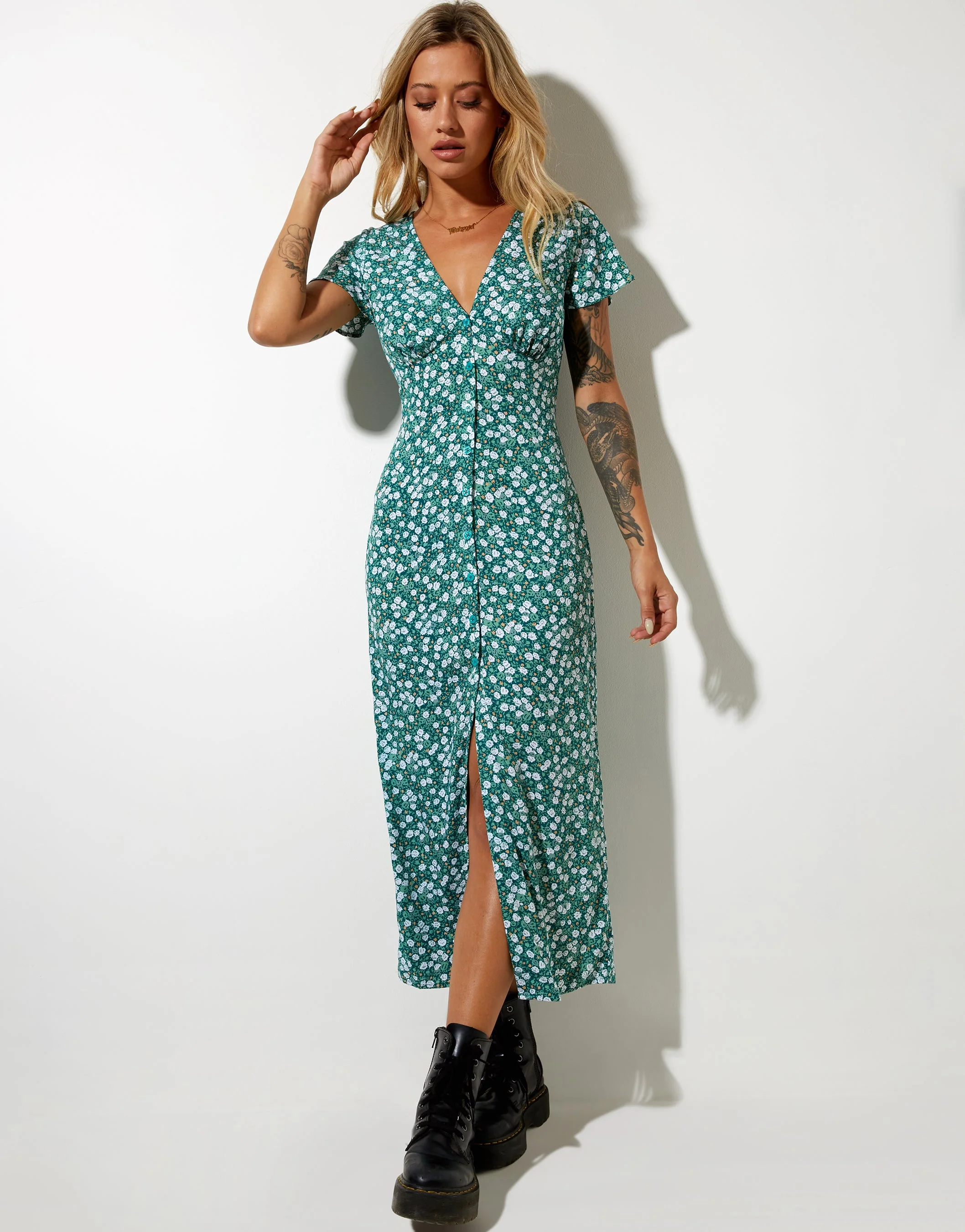 Larin Midikleid aus geblümtem Feldgrün - Image 4