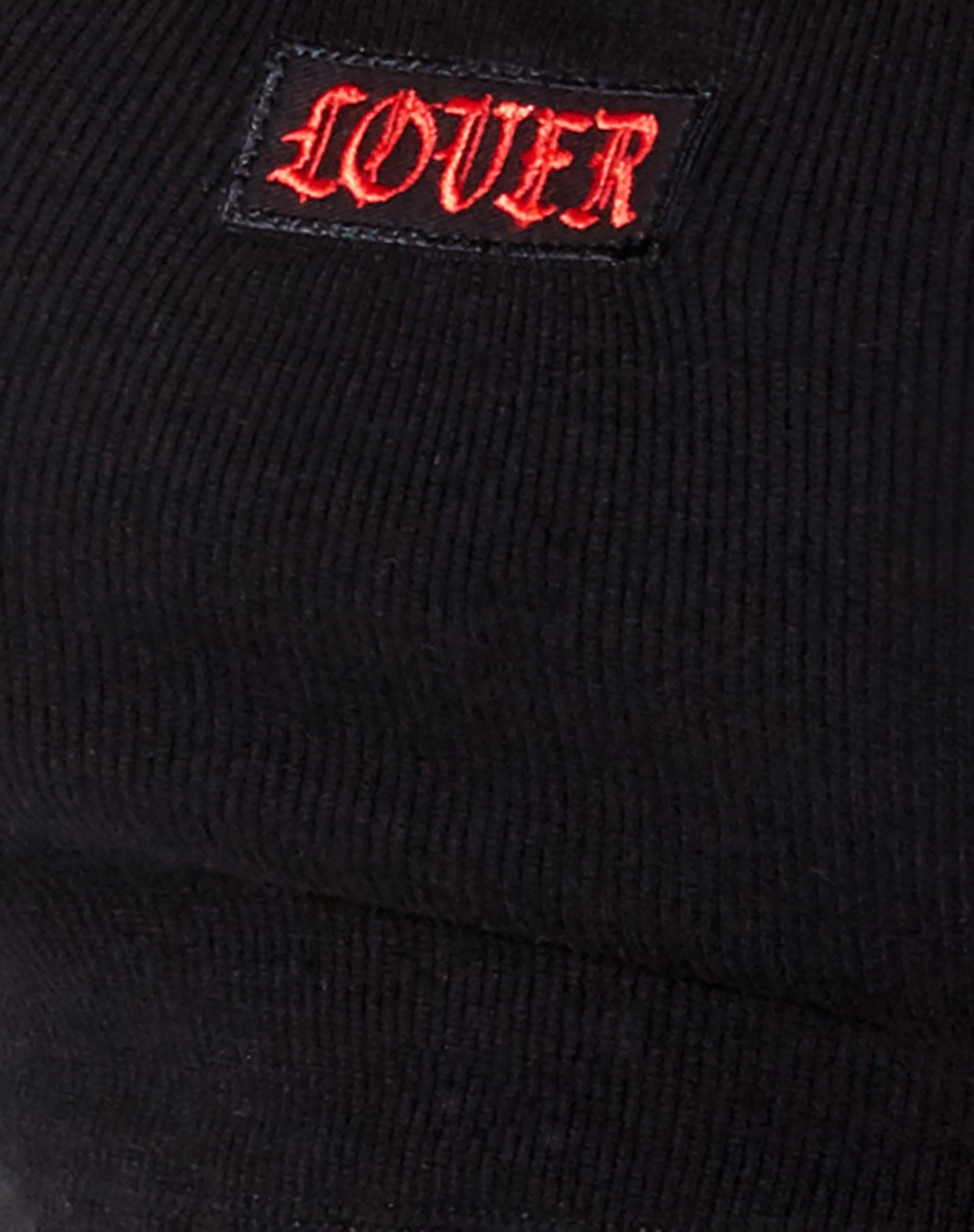 Lathi Crop Top in Rippe Schwarz "Lover" Stickerei - Image 6