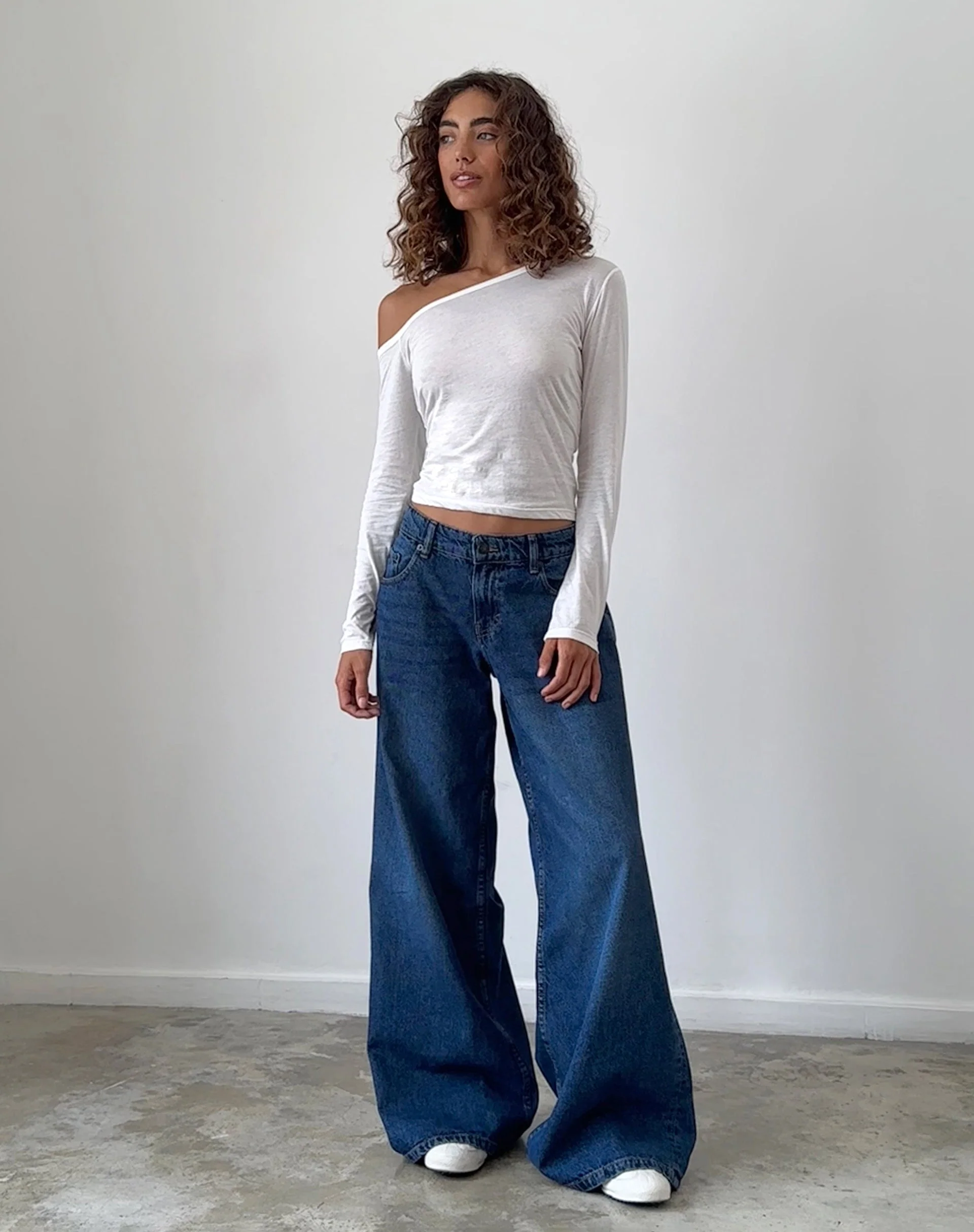 Ledez Asymmetrisches Schluppen-Top aus weißem Tissue-Jersey - Image 2