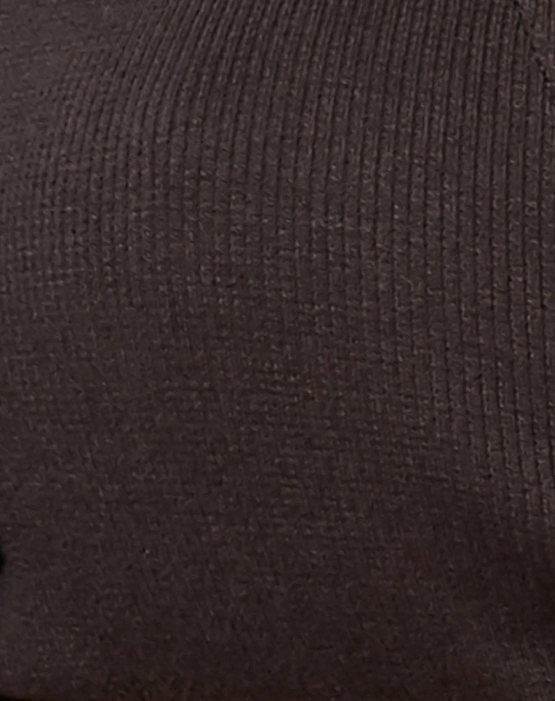 Lieneva Crop Top in Rippe geschwärzt Perle - Image 5