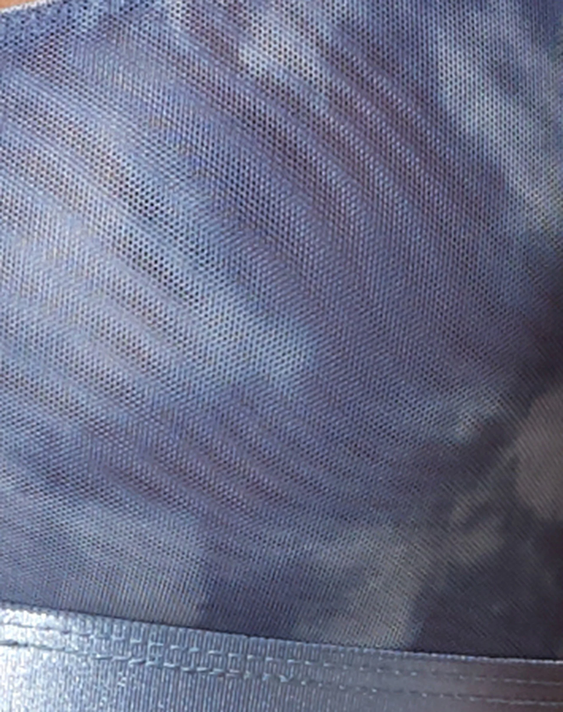Lin Höschen in Blue Smoke - Image 7