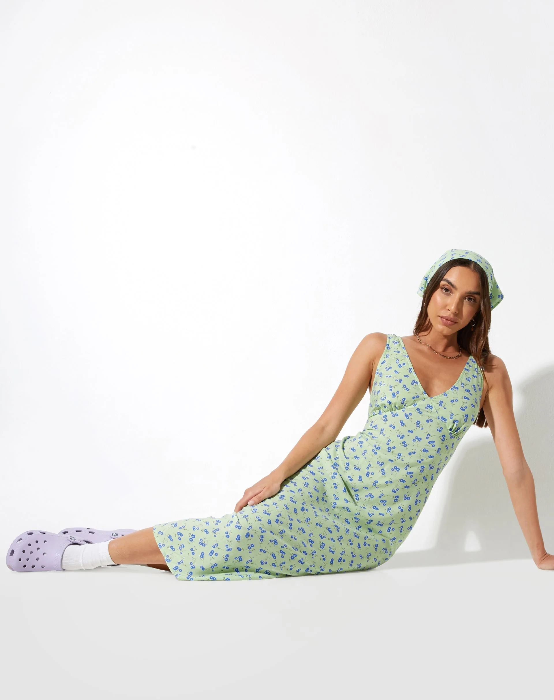 Lisheva Midikleid in Lime Floral - Image 3