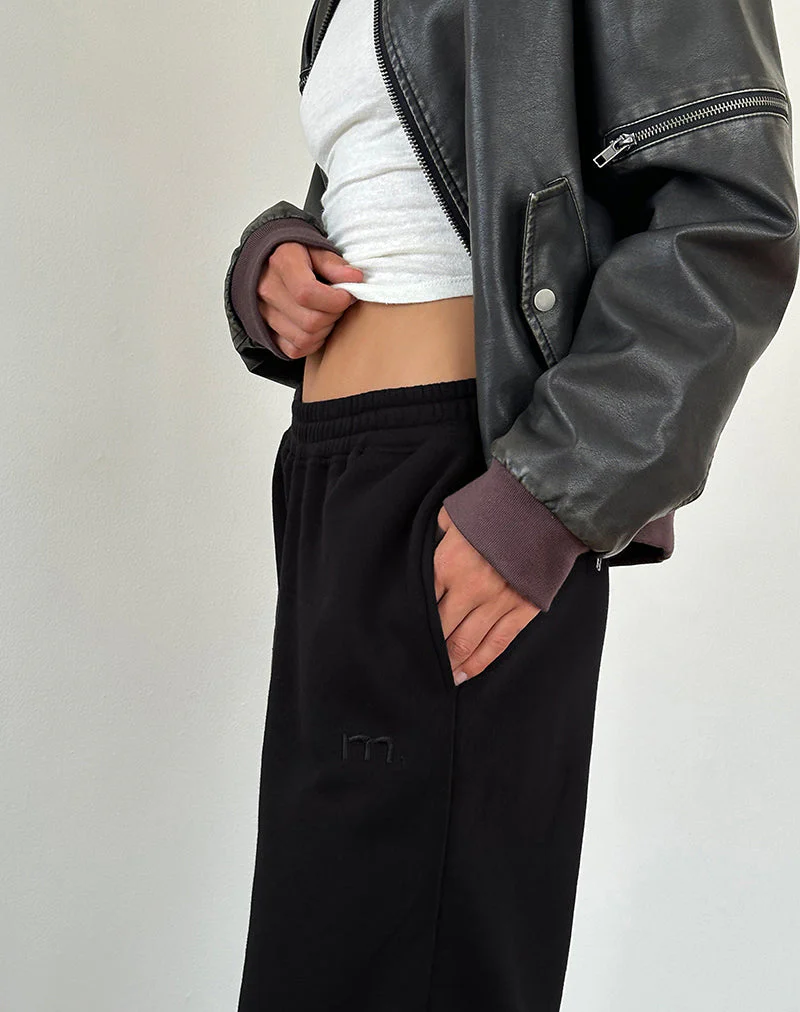Lockerer Jogger in Schwarz mit 'M'-Stickerei - Image 2