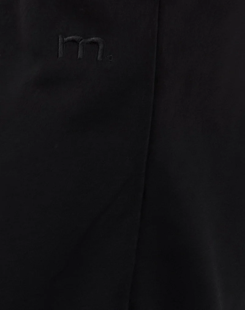 Lockerer Jogger in Schwarz mit 'M'-Stickerei - Image 6