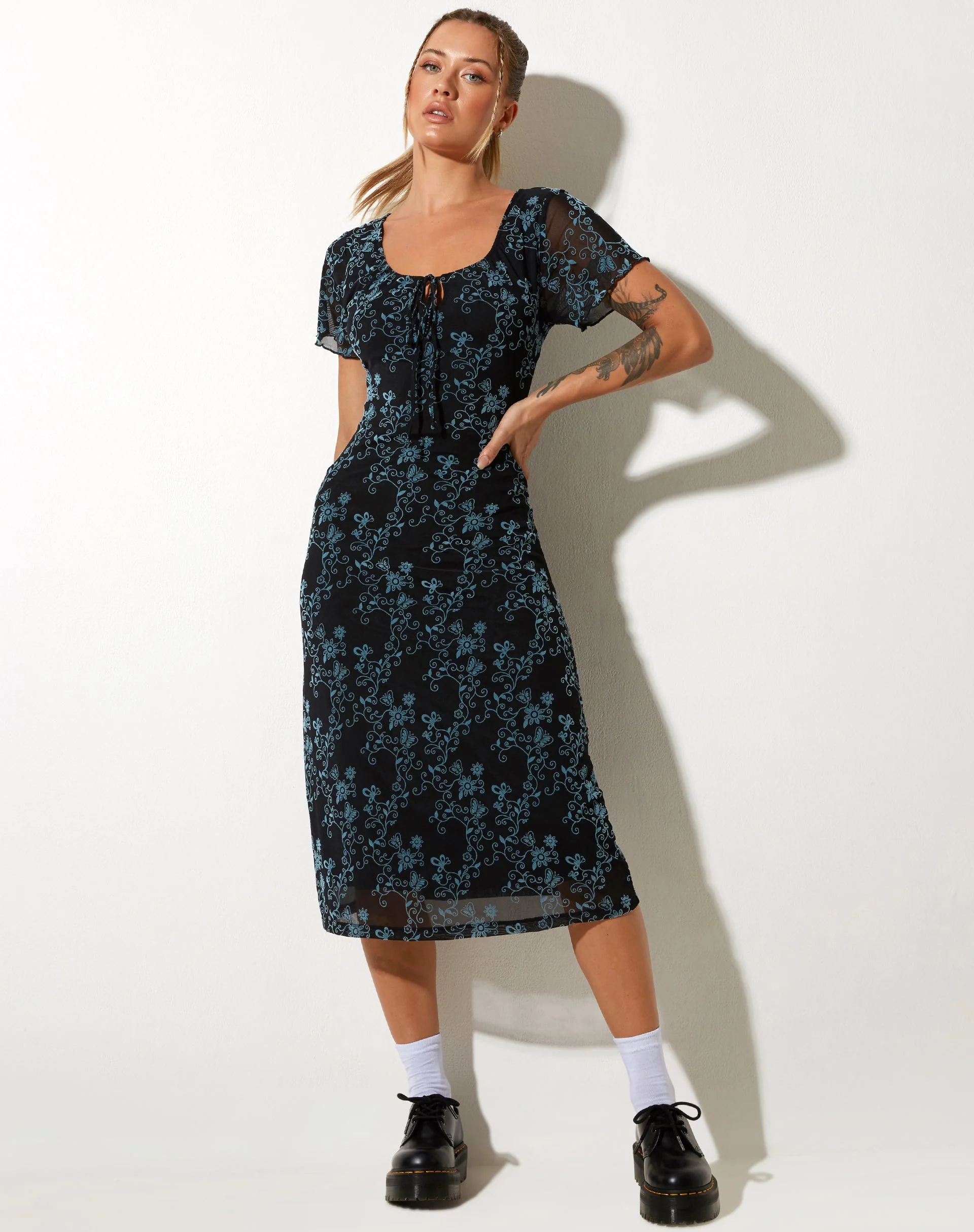 Lorani Midikleid aus Schmetterlingsrankenflock Blau - Image 4