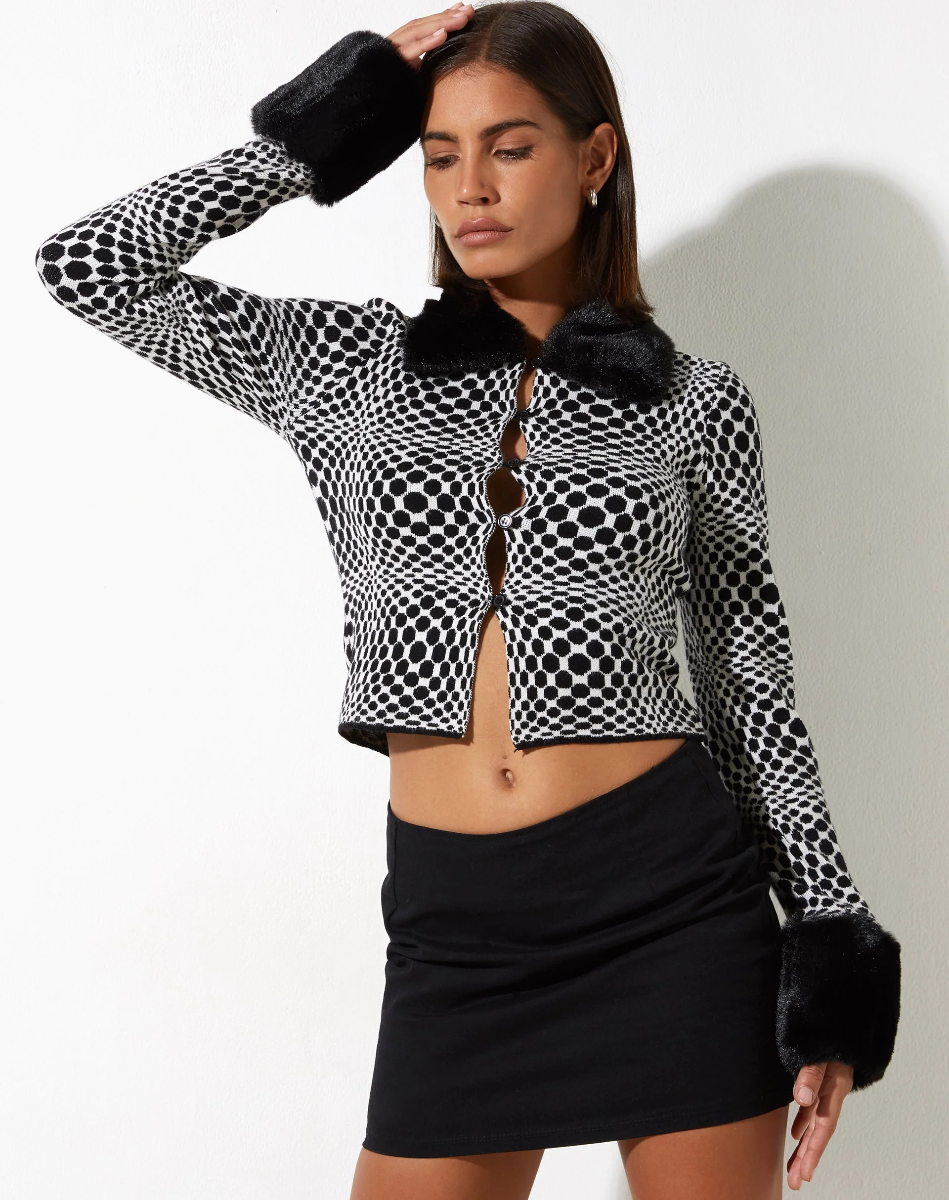 Lorita Cardi in Monochrom-Optik Square Schwarz und Weiß
