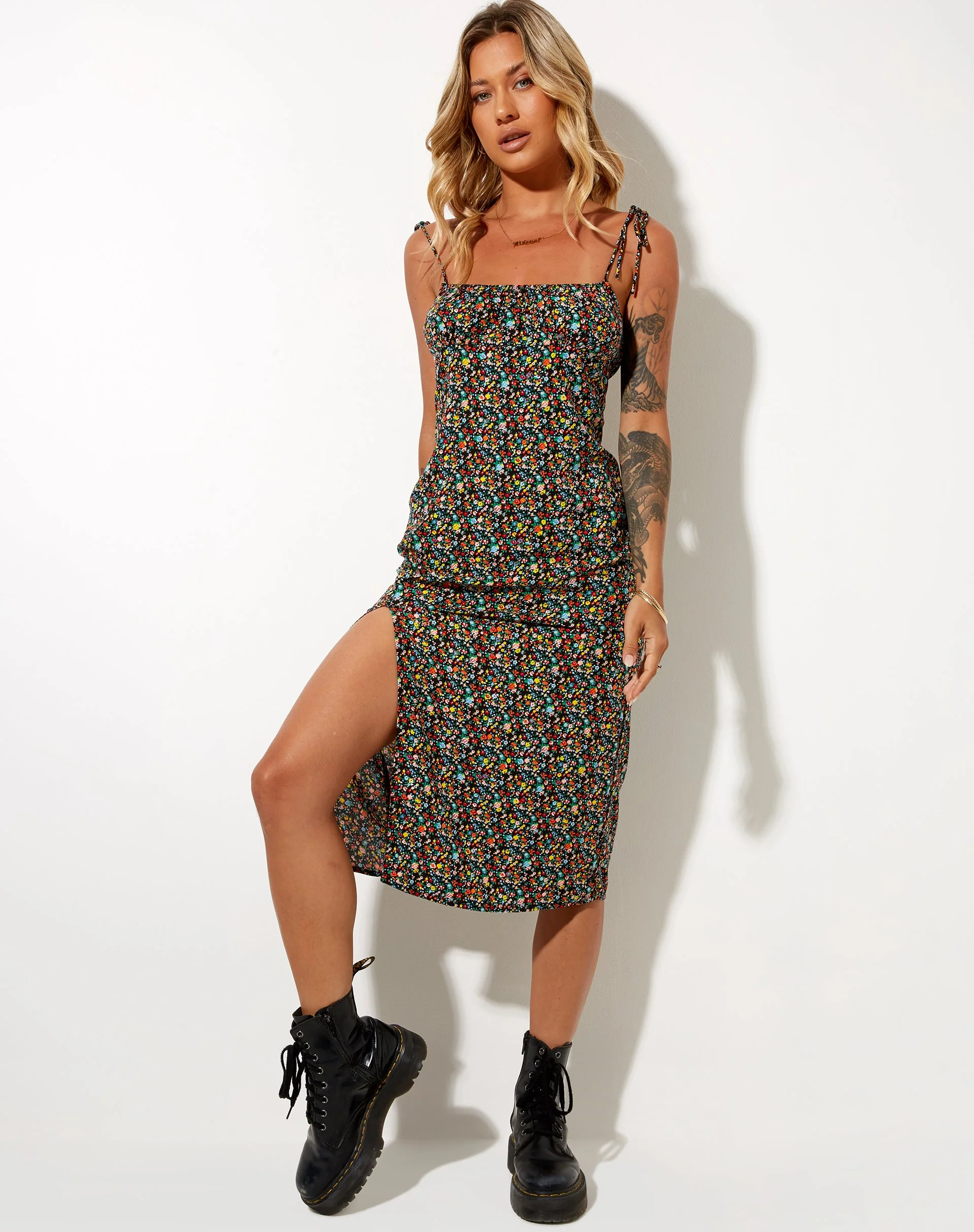 Lotie Midikleid in Kenny Floral