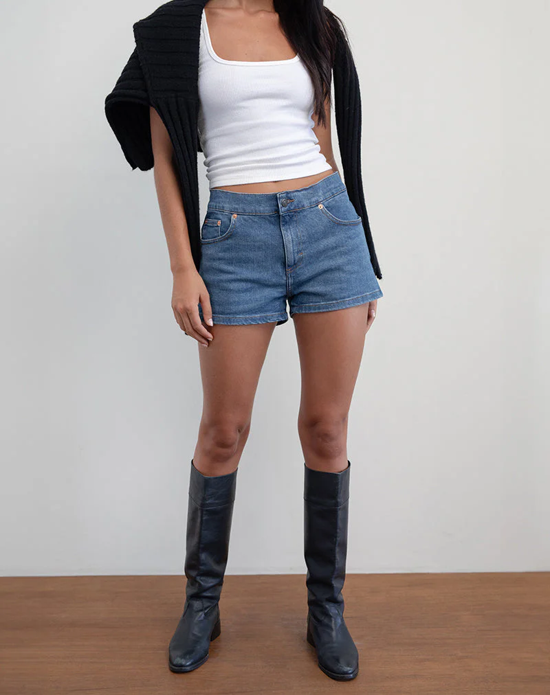 Hot Pants aus Denim mit niedrigem Einstieg in Bay Blue
