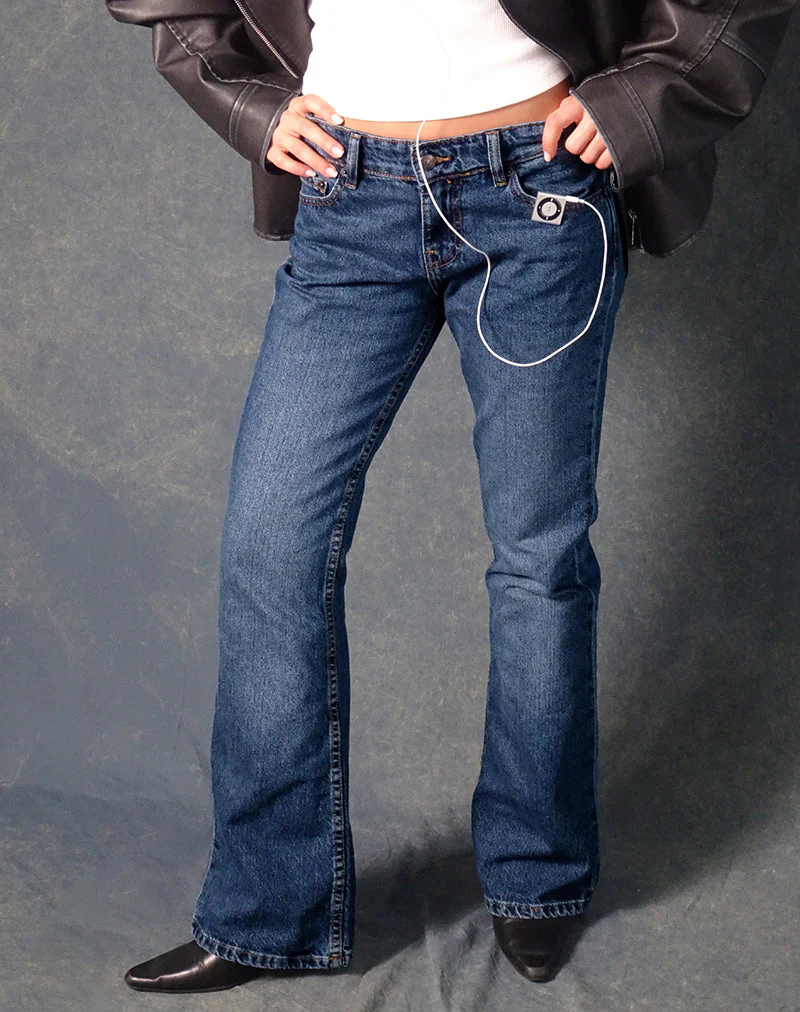 Rigid Low Rise Flare Jeans In Mid Blue Gebraucht - Image 4