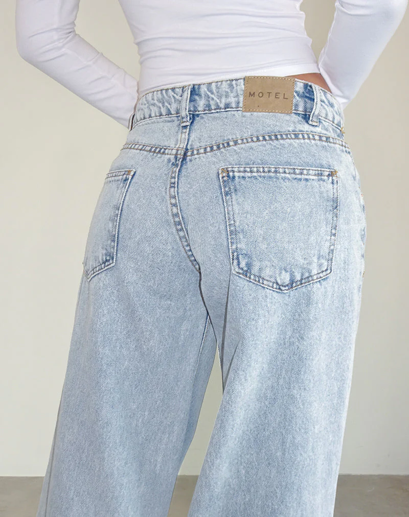 Geräumige Low Rise Jeans in 80's Light Wash Blau - Image 5