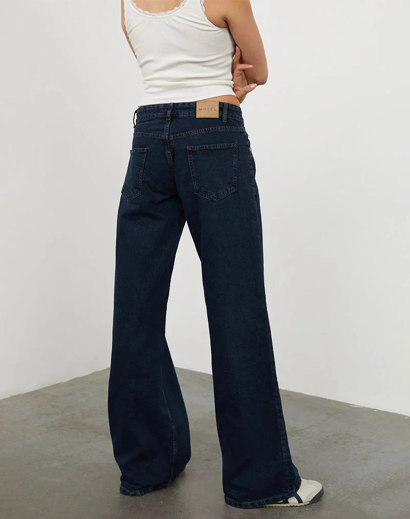 Niedrig geschnittene, geräumige Jeans in Blue Ink - Image 3