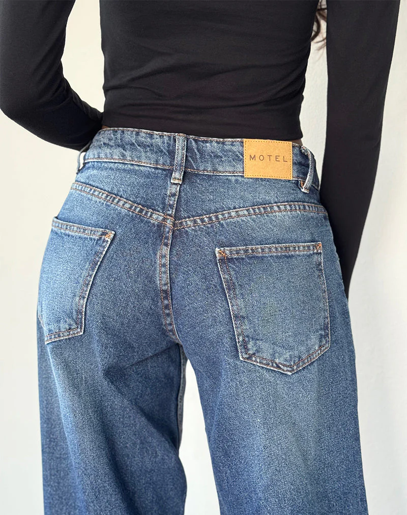 Geräumige extra weite Low Rise Jeans in College Blau - Image 5
