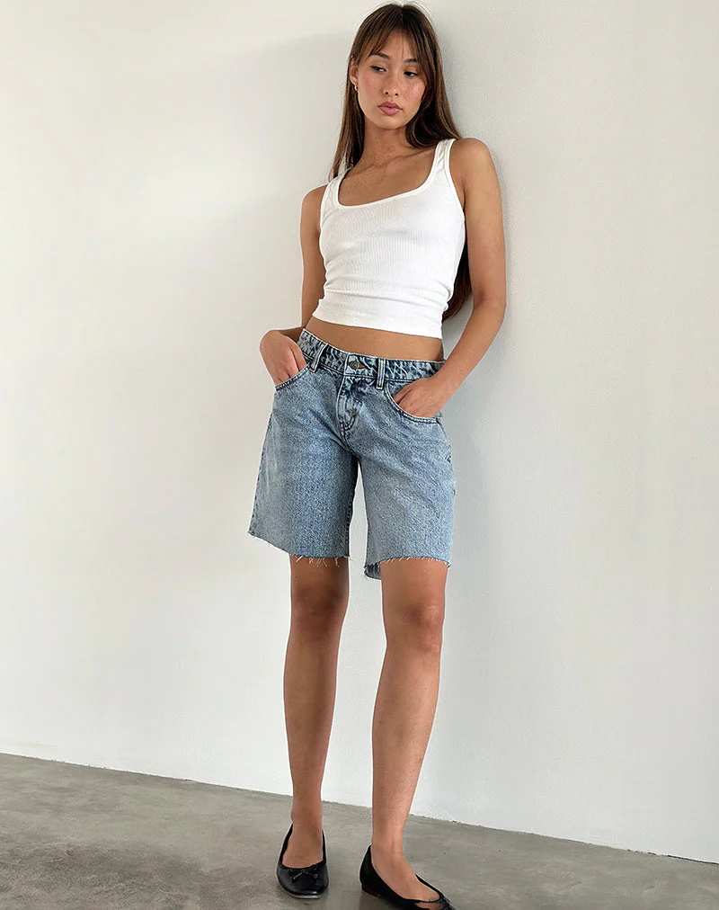 Niedrig geschnittene, geräumige Shorts in Vintage Blue Wash - Image 5