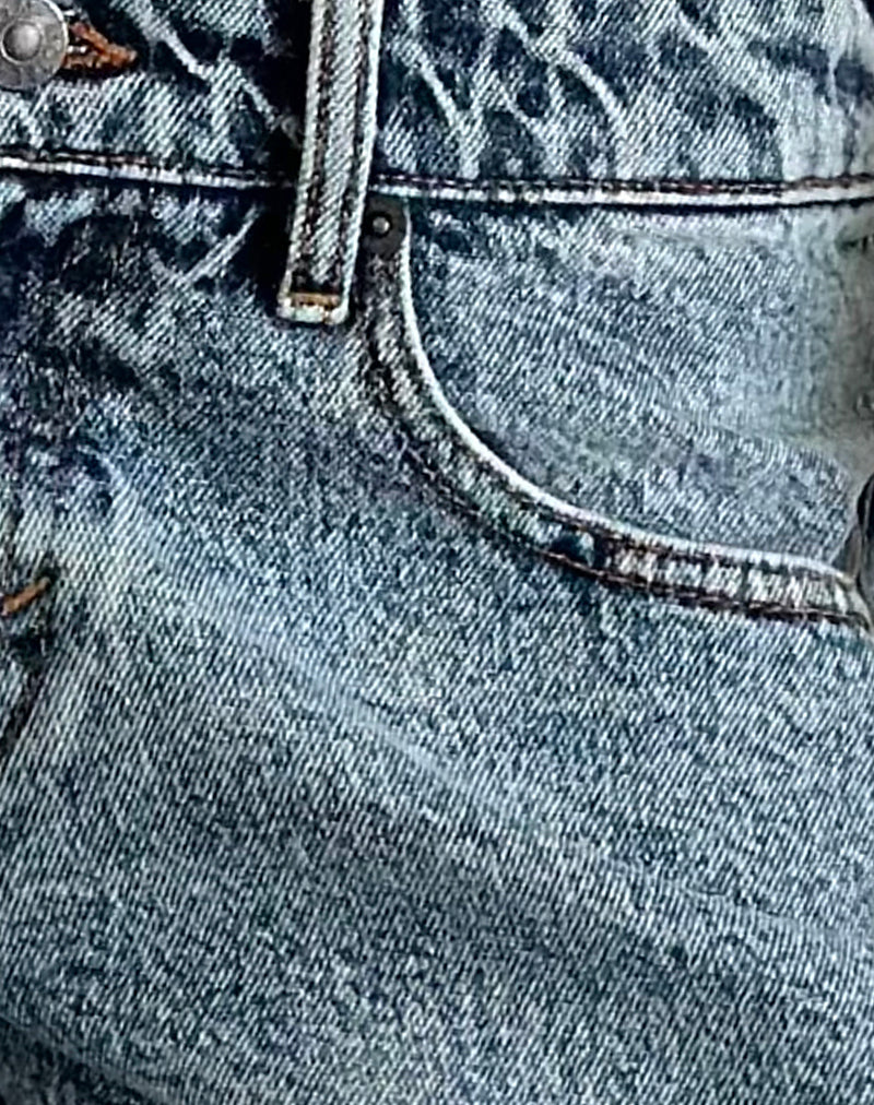 Niedrig geschnittene, geräumige Shorts in Vintage Blue Wash - Image 6