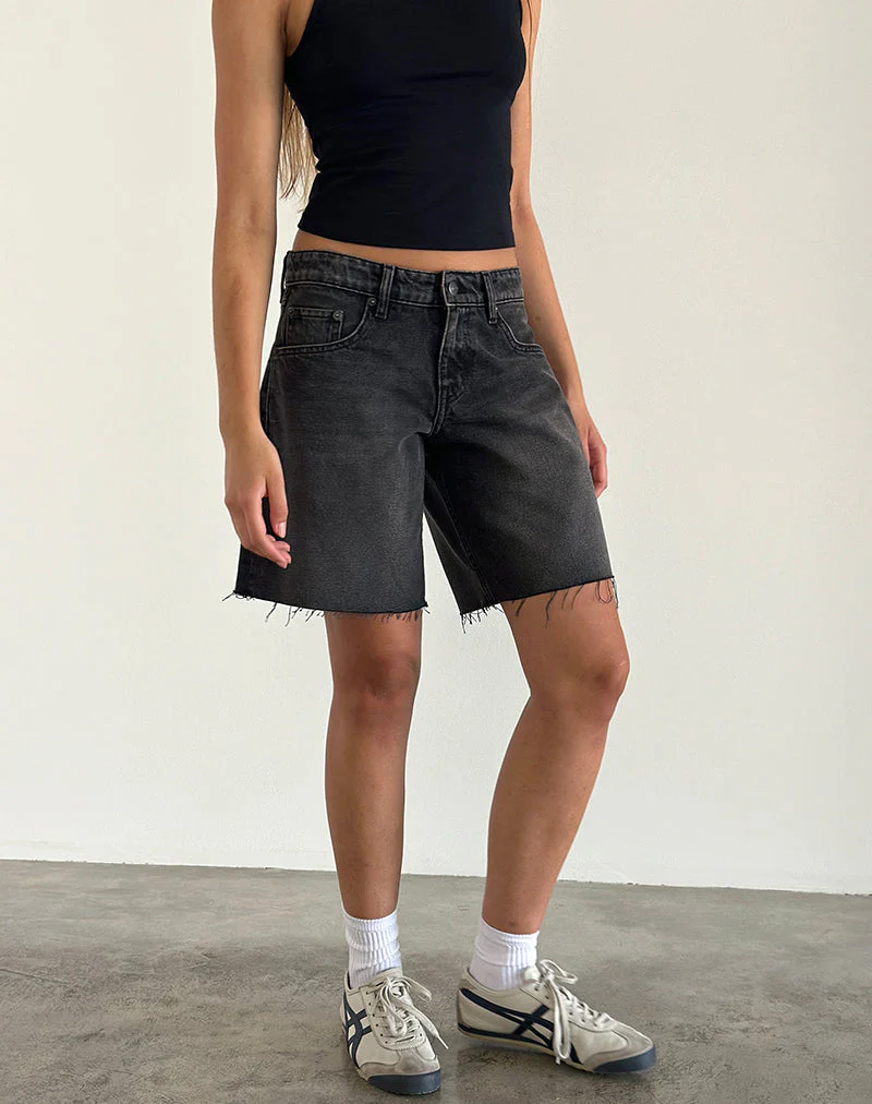 Geräumige Low Rise Jorts in Washed Black Grey - Image 4