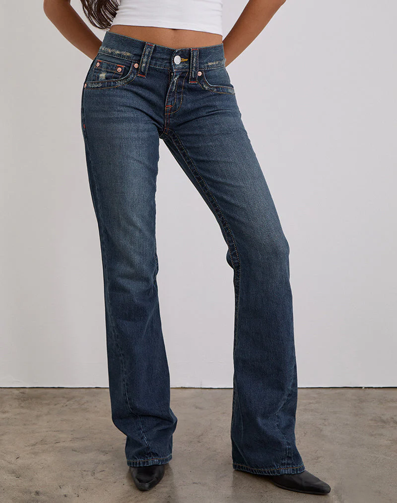 Low Rise Jeans mit gedrehter Naht in mittelblauem Farbton