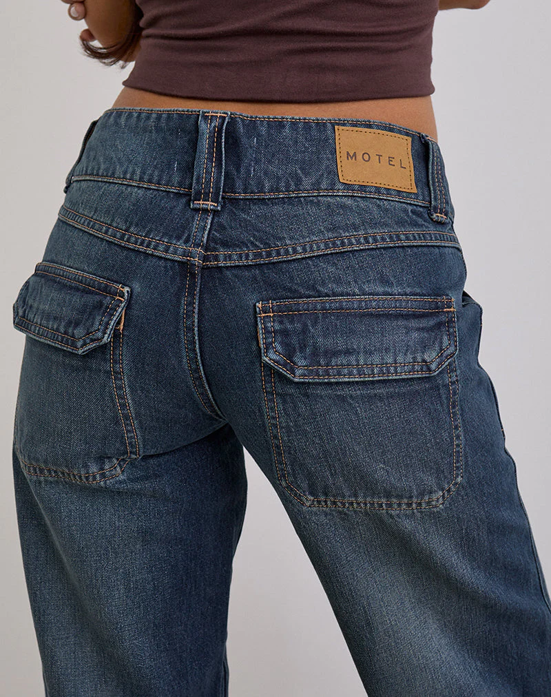 Entspannte Cargo-Jeans mit niedrigem Hüftumfang in Mittelblau - Image 4