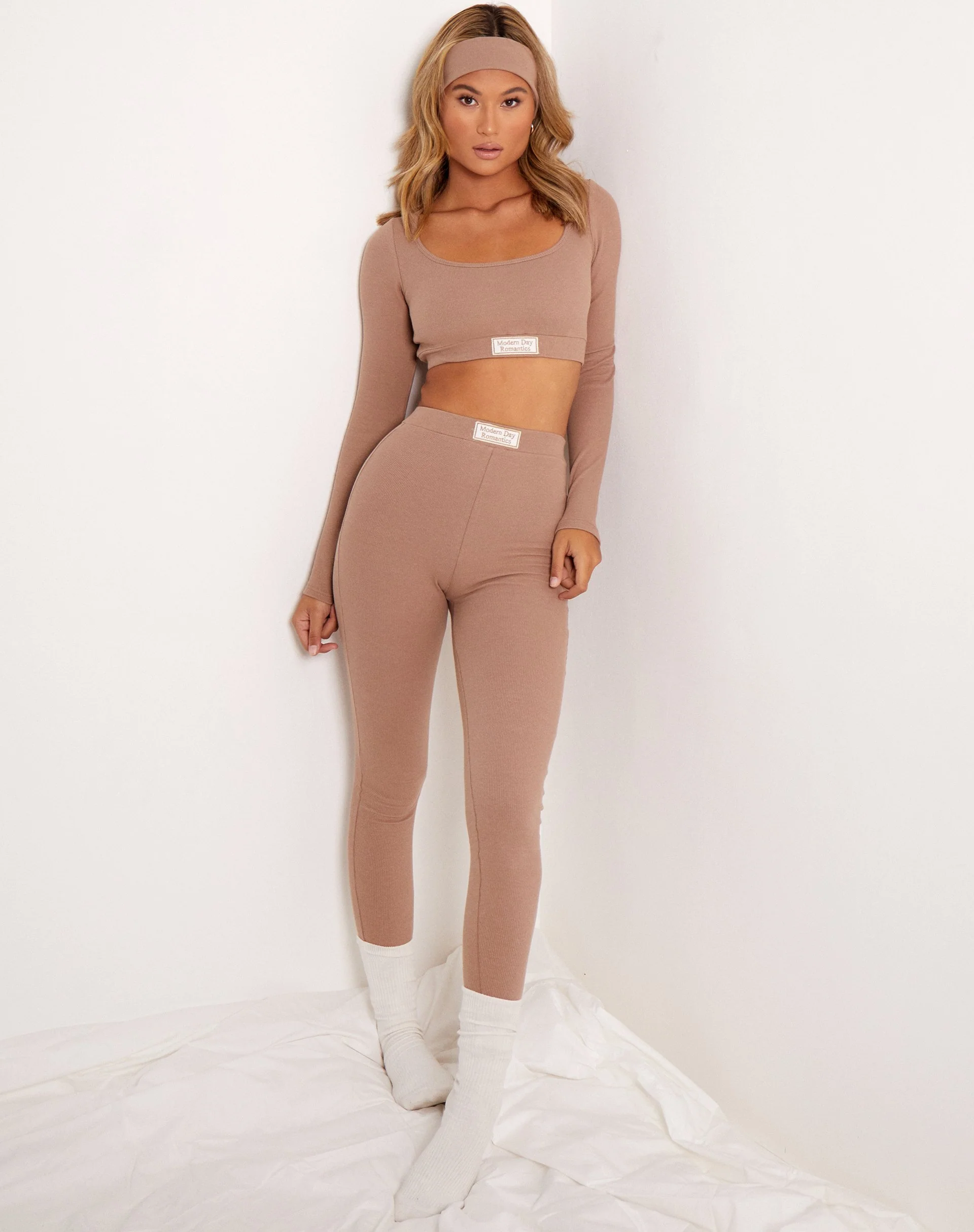 Lulla Legging in Silbernerz mit Modern Day Label Embro