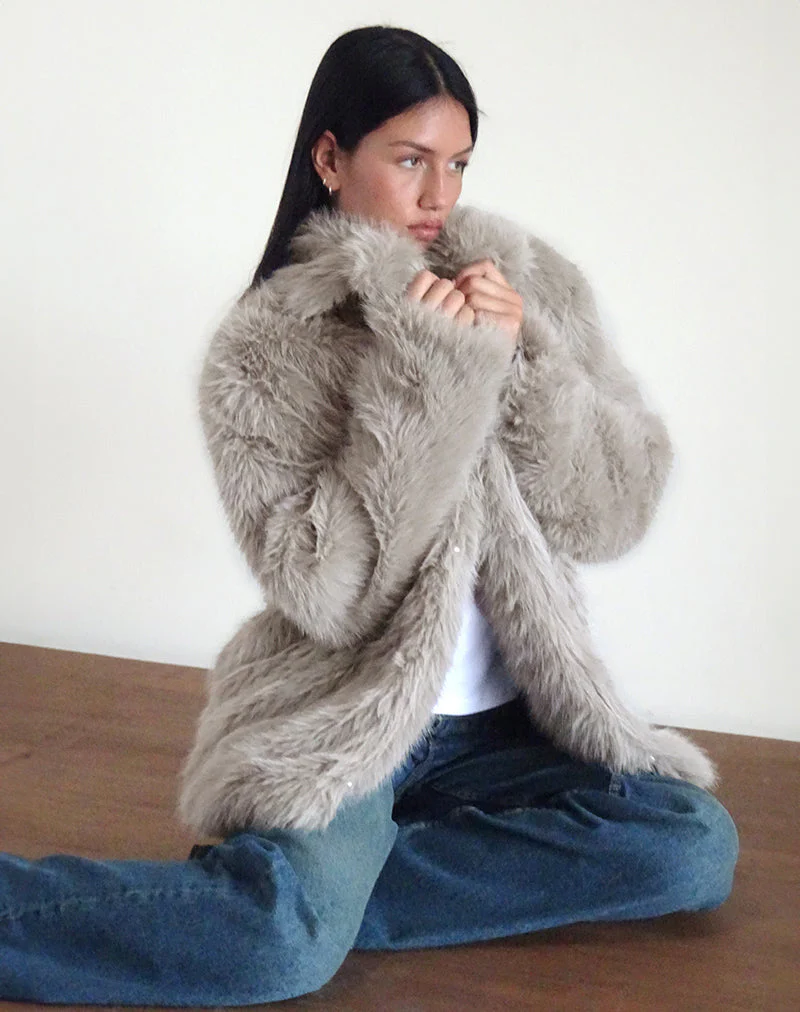 Lupita Jacke aus Kunstpelz Taupe - Image 3