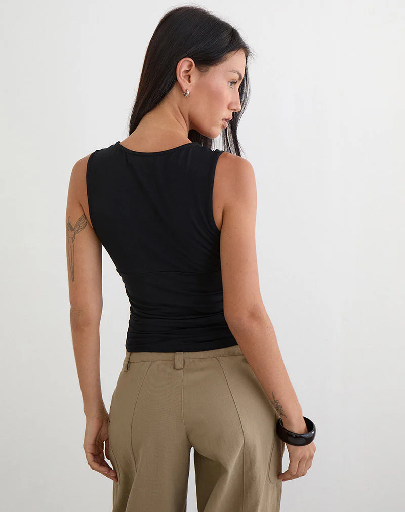 Lycia Plunge Top in Schwarz - Image 5