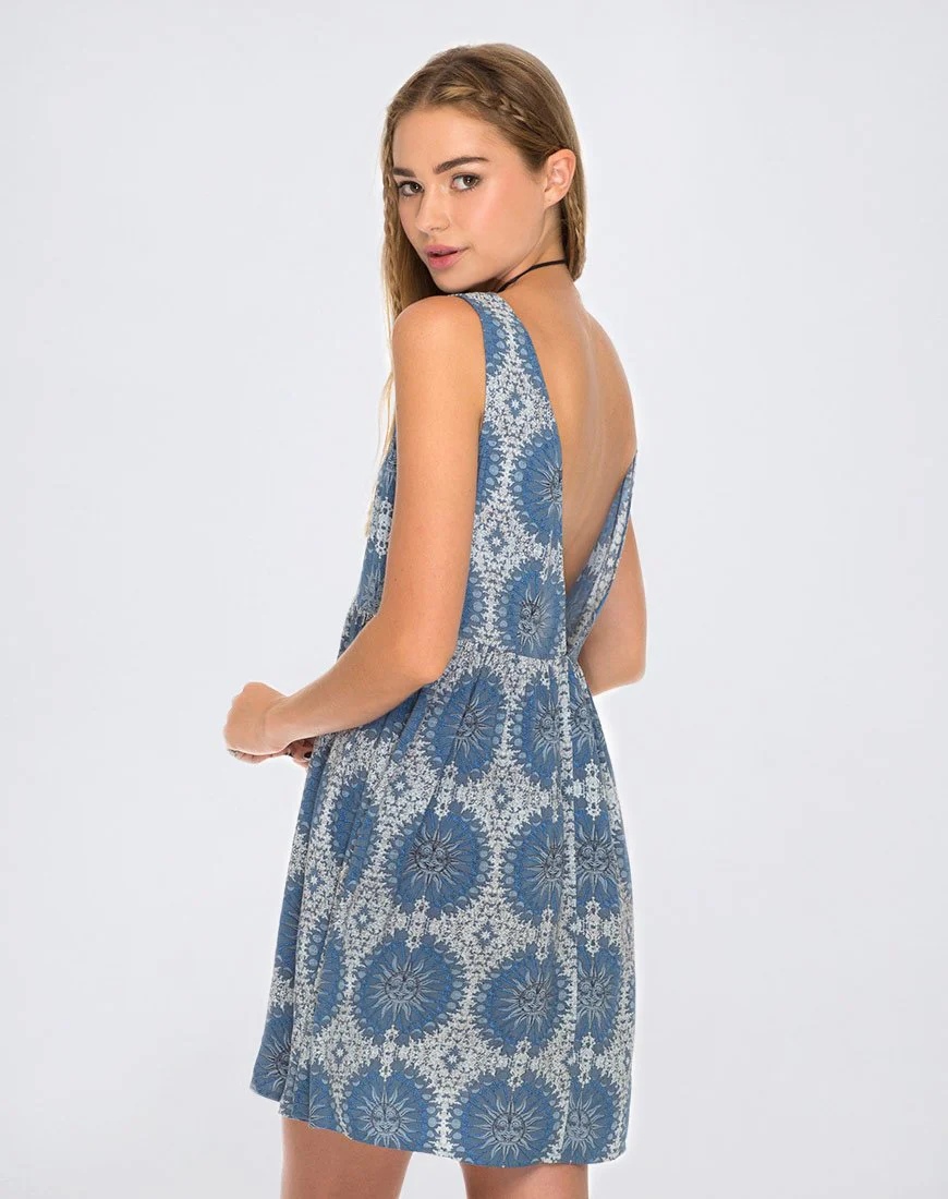 Leier Kleid in Mondgesicht Blau - Image 2