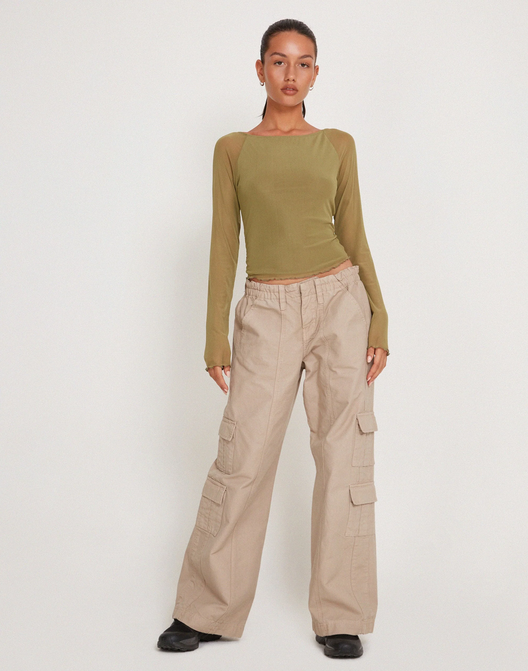 Mahira Langärmeliges Mesh-Top in Olive - Image 4