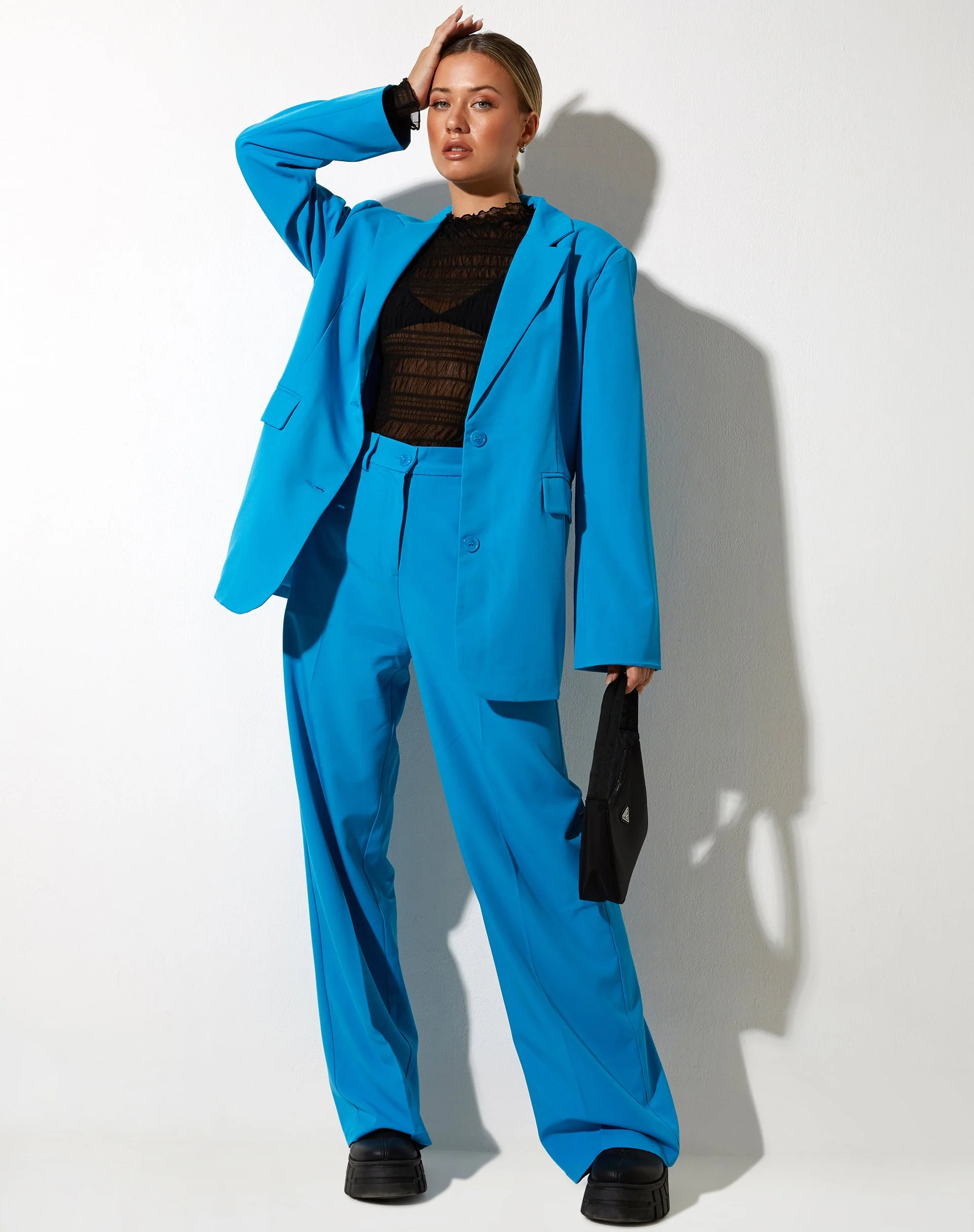 Maiwa Blazer in Tailoring Blau - Image 3