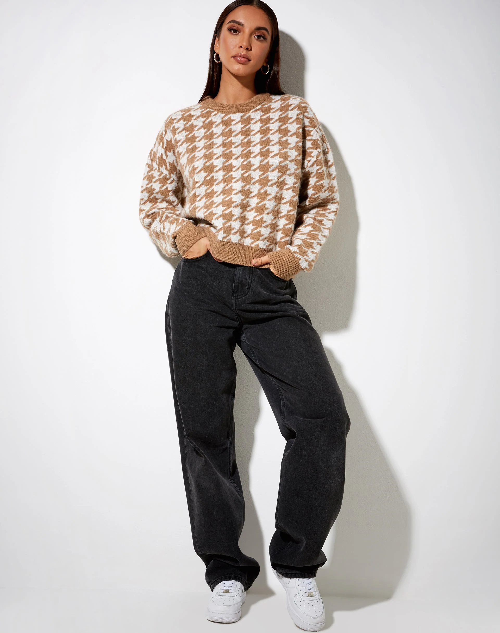 Margo Pullover aus braunem Hahnentritt-Strick - Image 4