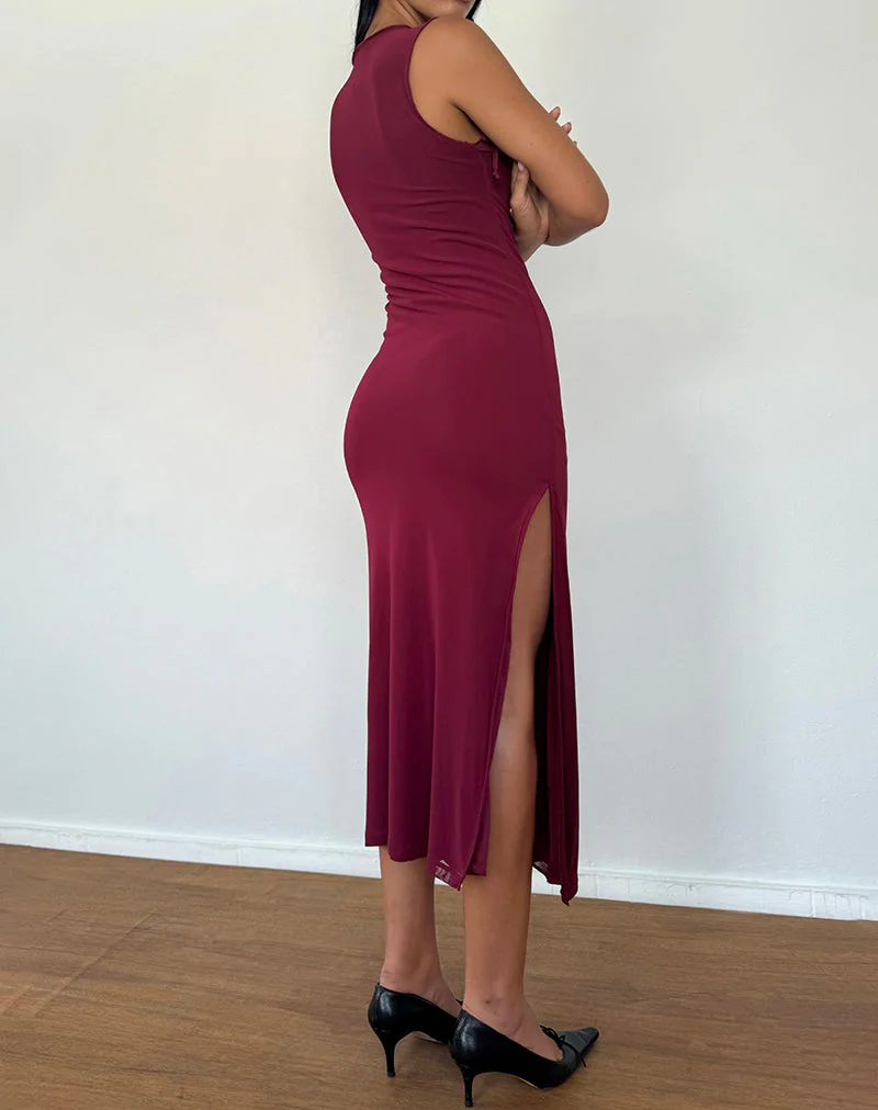 Marlo Asymmetrisches Midikleid in Burgunderrot - Image 5
