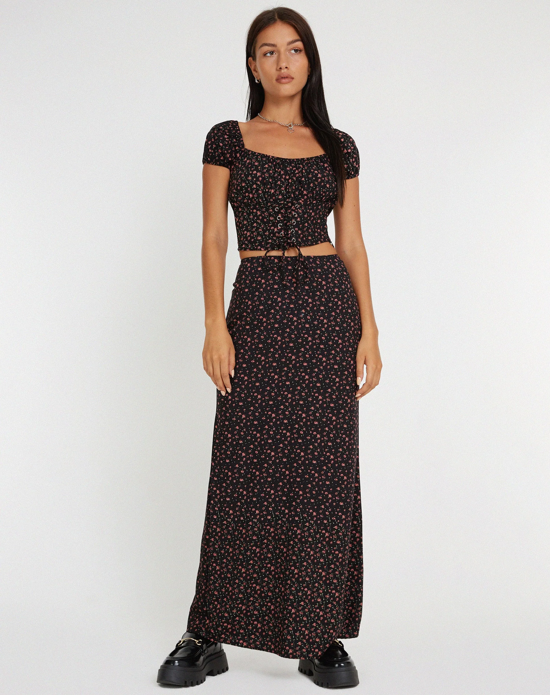 Mave Crop Top in Dunkelrosa Rose Schwarz - Image 6