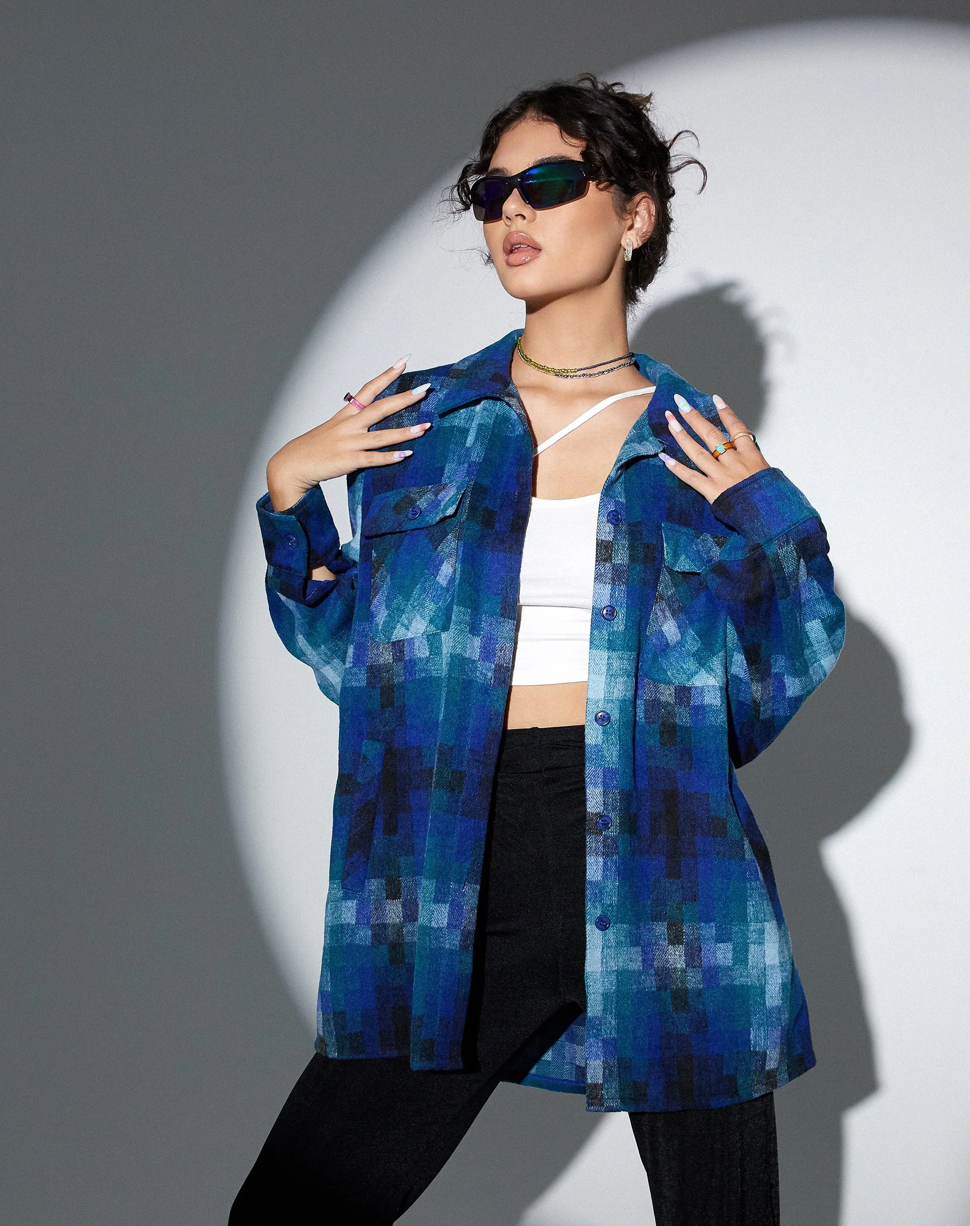 MOTEL X OLIVIA NEILL Medita Hemd in Karo Blau - Image 7