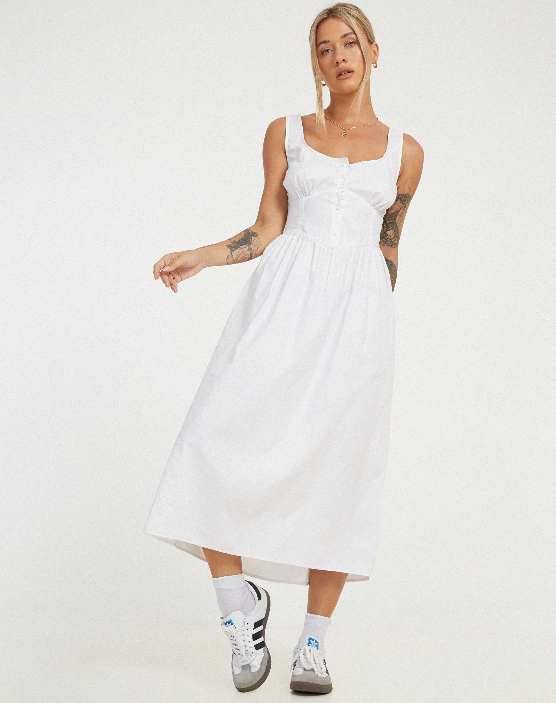 Melrose Midikleid in Weiß - Image 3